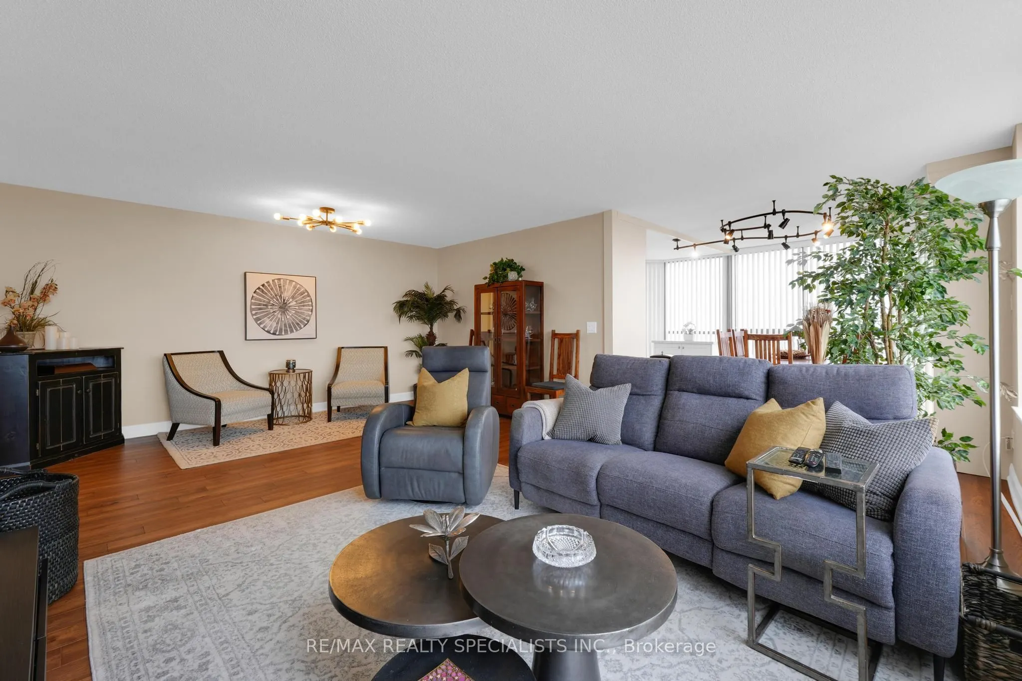 4235 Sherwoodtowne Boulevard, #1808