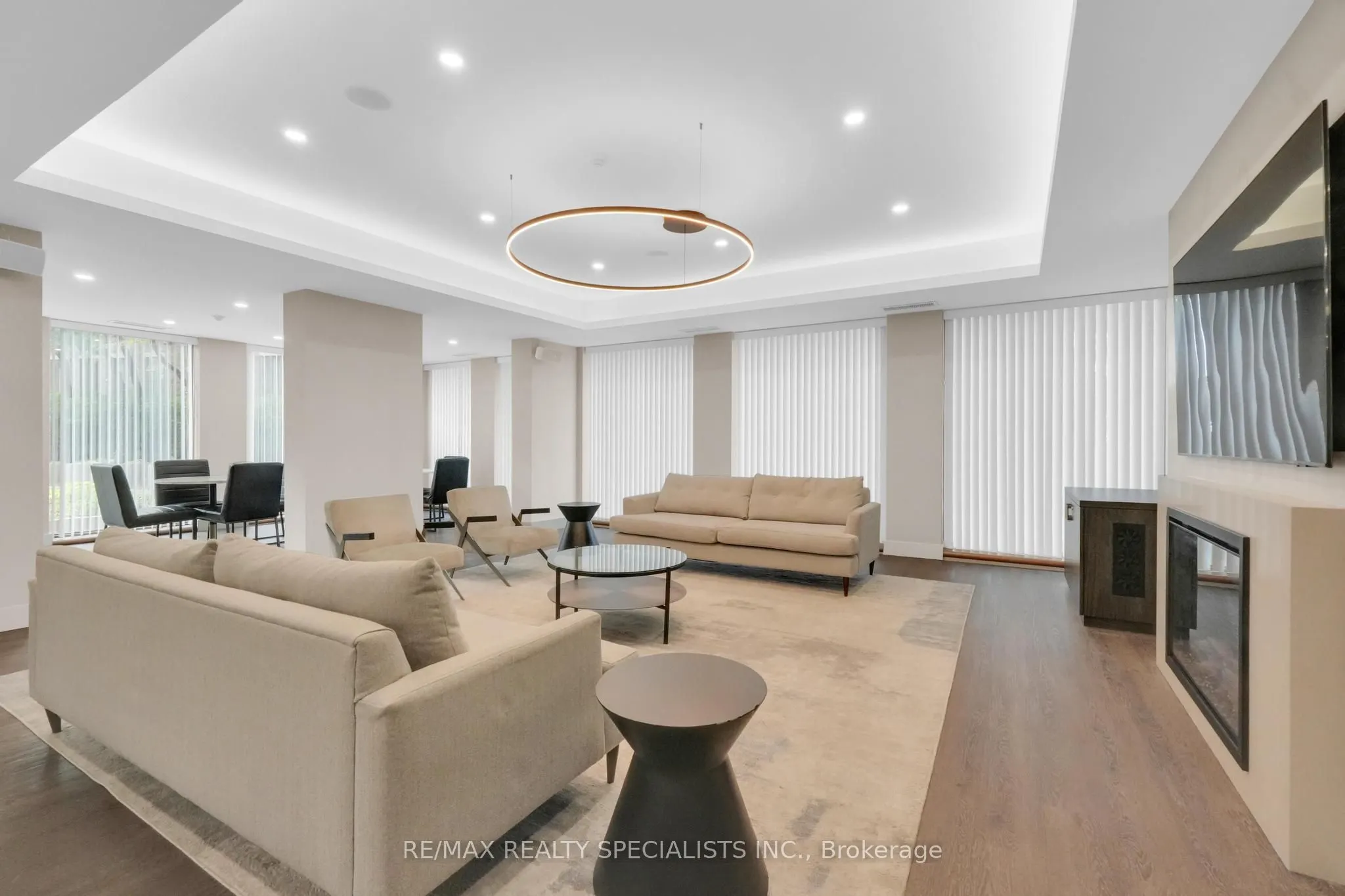 4235 Sherwoodtowne Boulevard, #1808