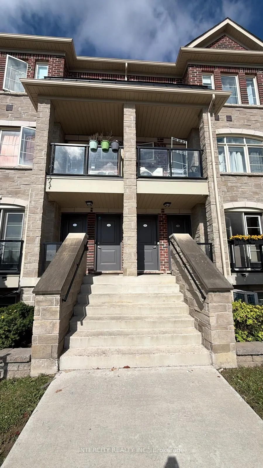 200 Veterans Drive E, #100