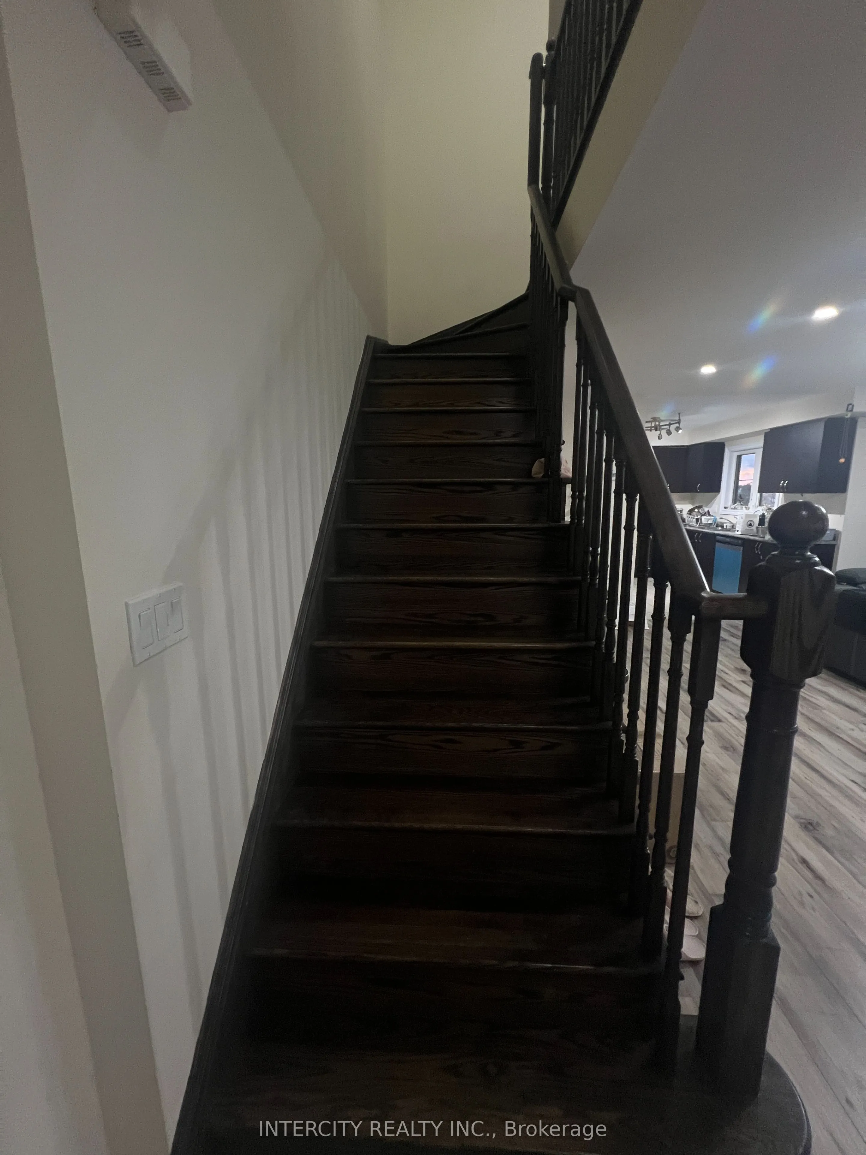 200 Veterans Drive E, #100
