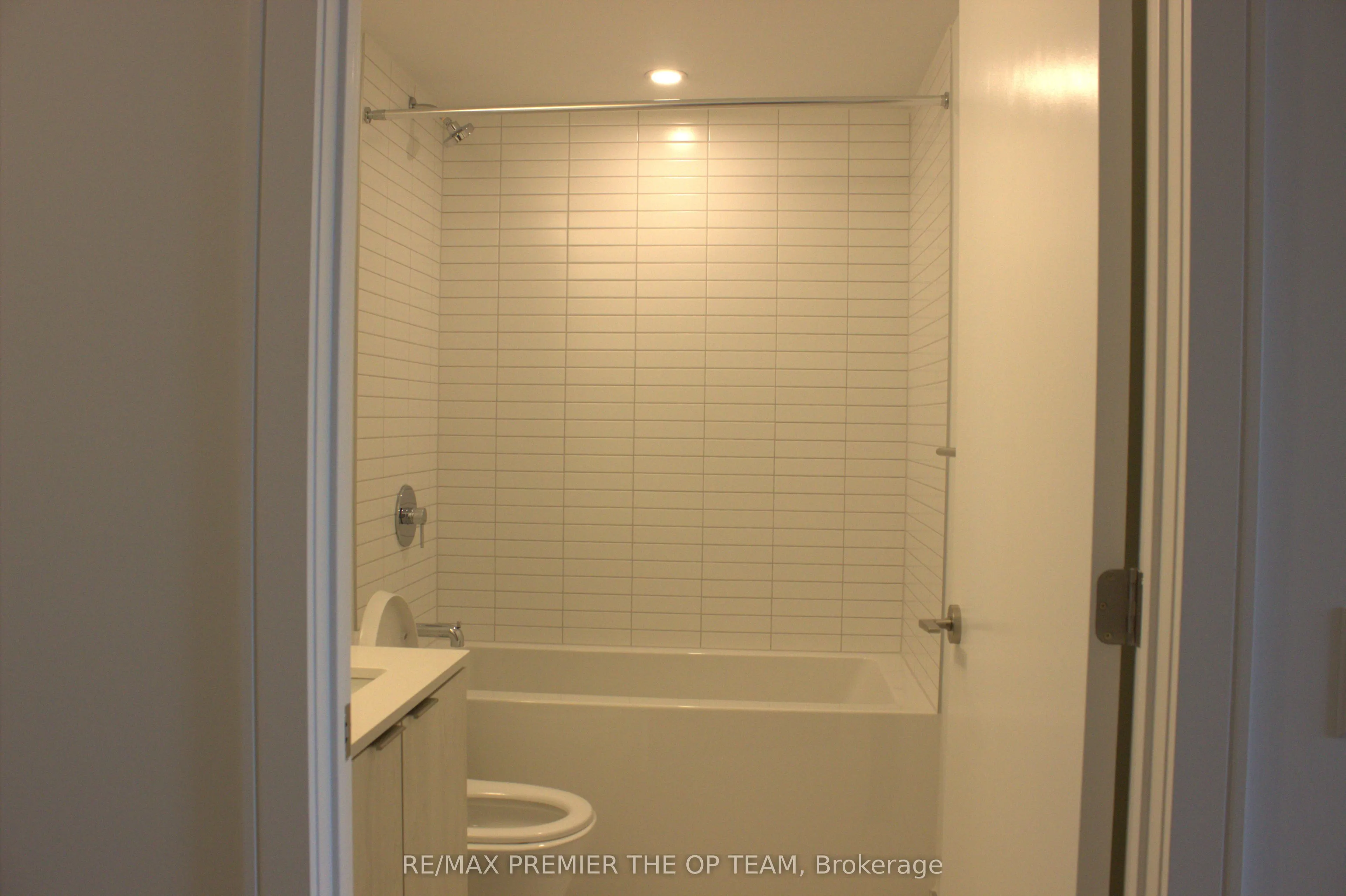 3009 Novar Road, #1520