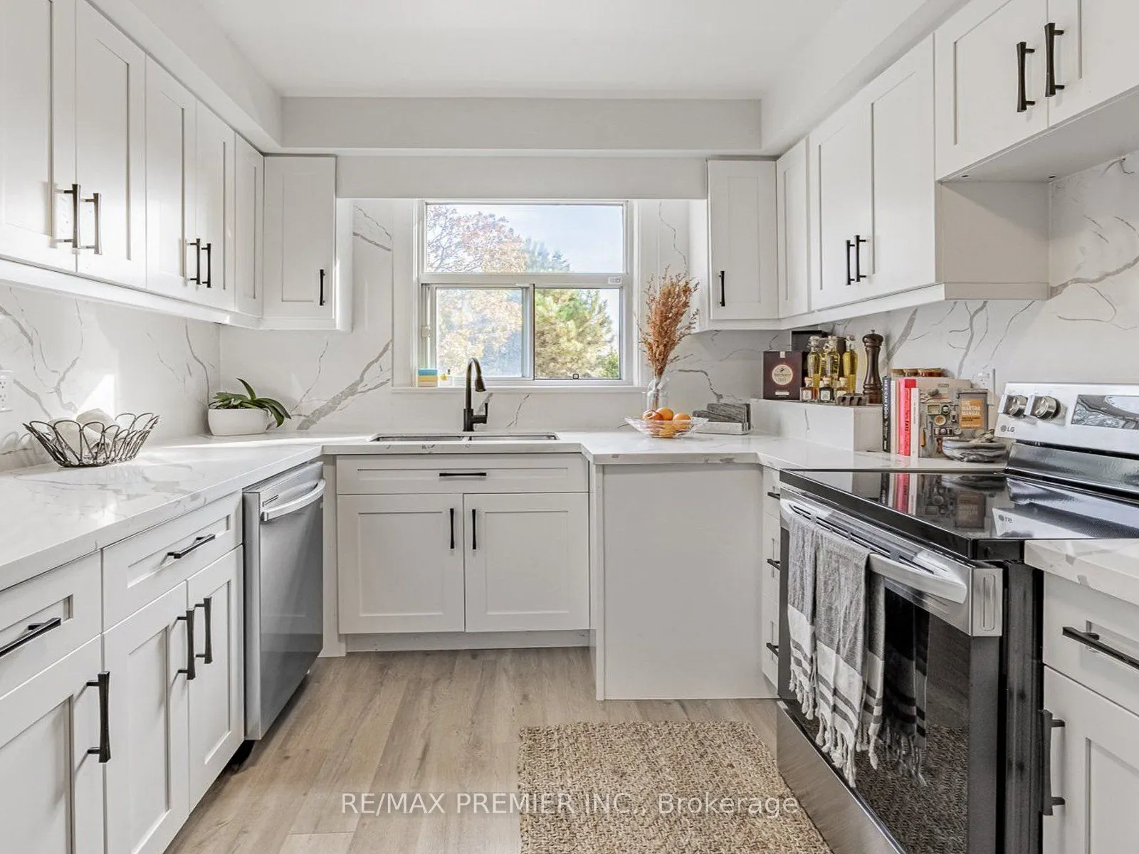 1368 Tansley Drive