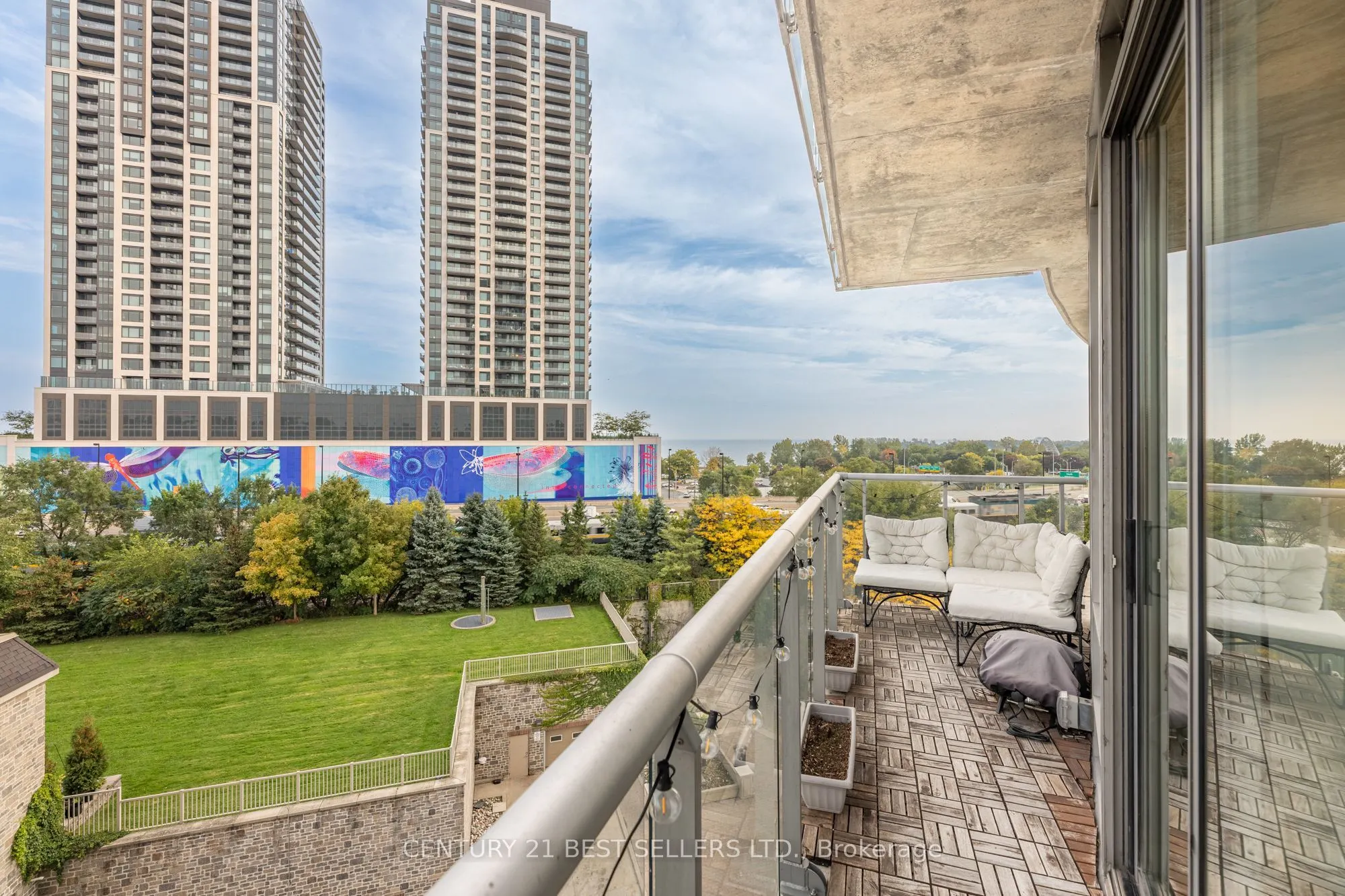 15 Windermere Avenue, #609