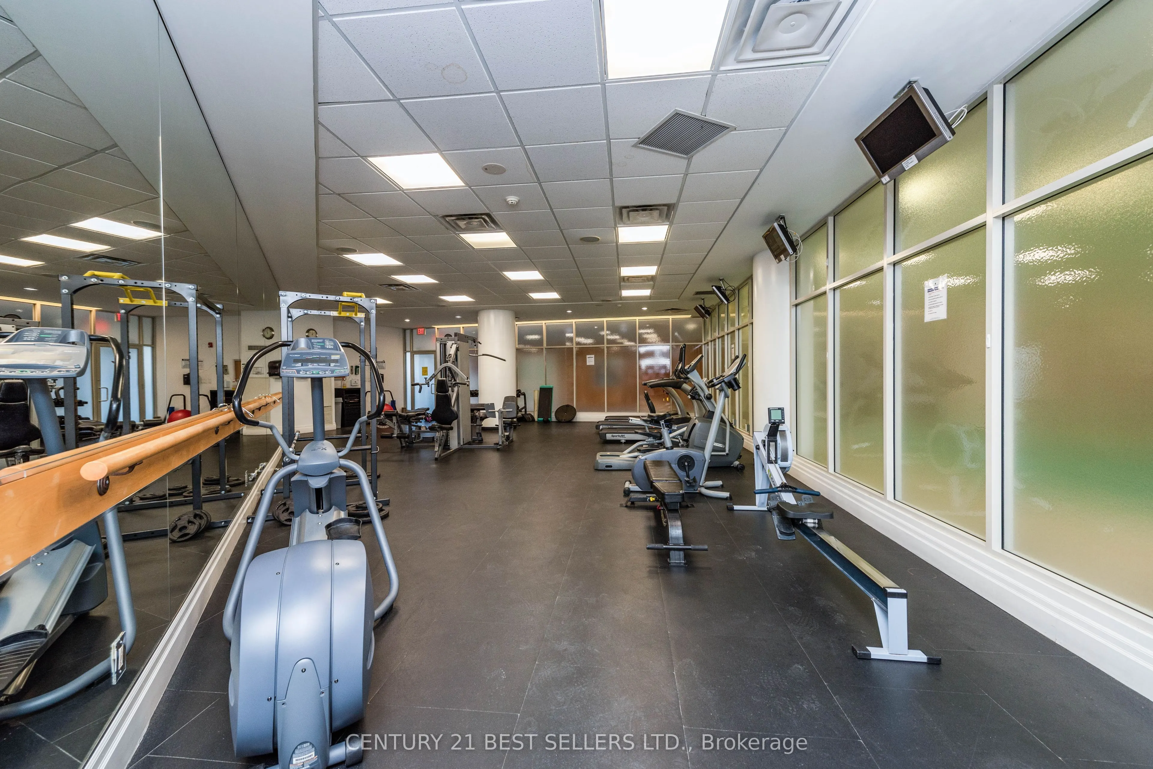 15 Windermere Avenue, #609