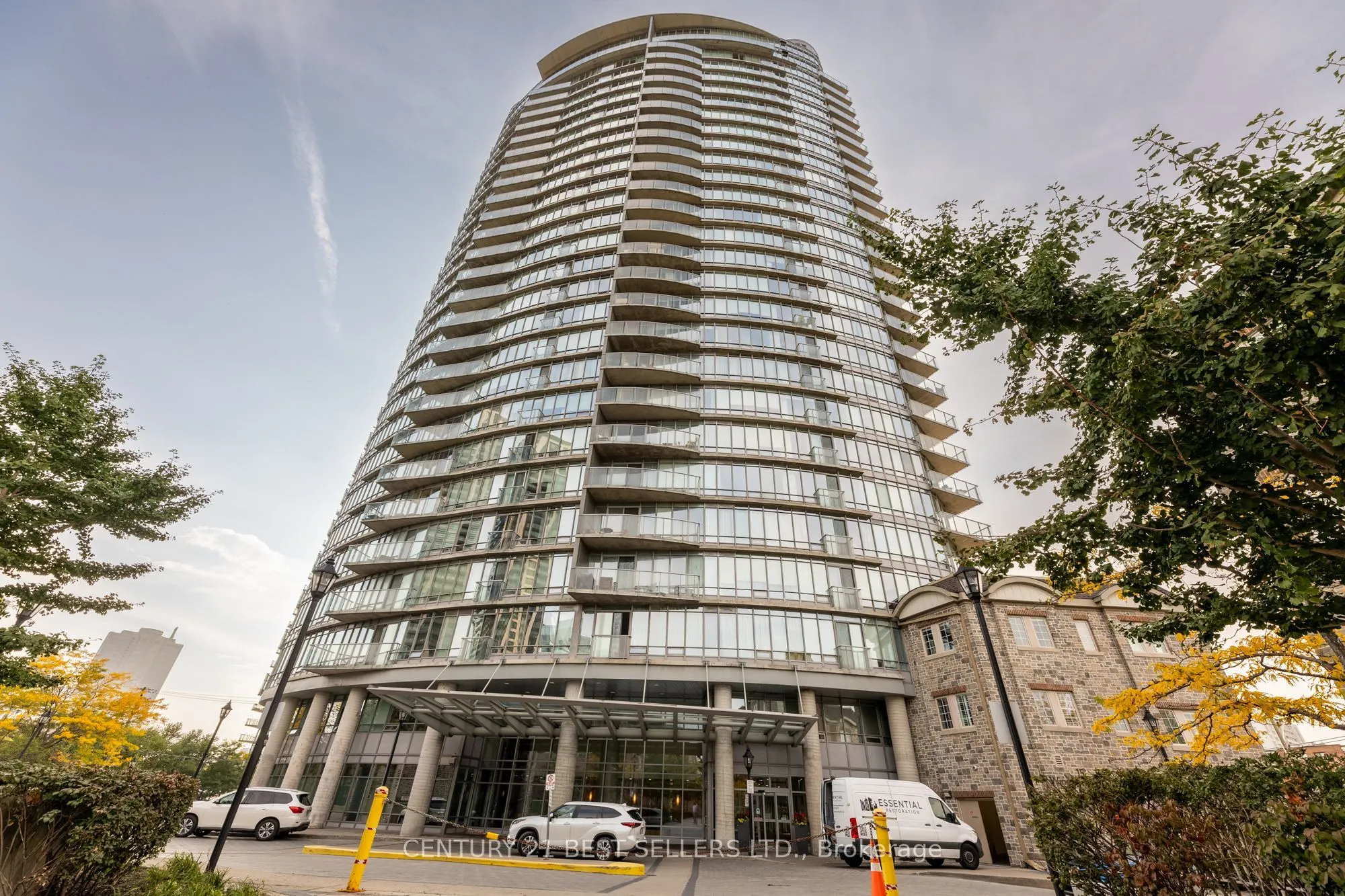15 Windermere Avenue, #609