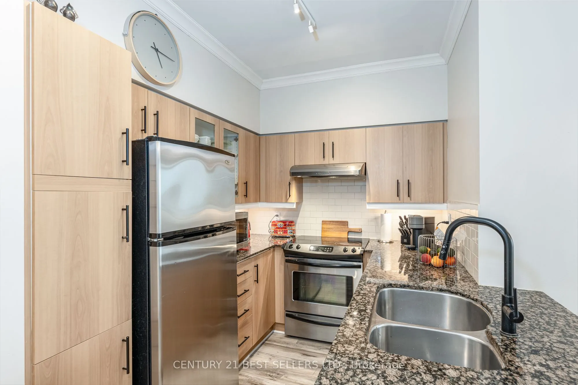 15 Windermere Avenue, #609