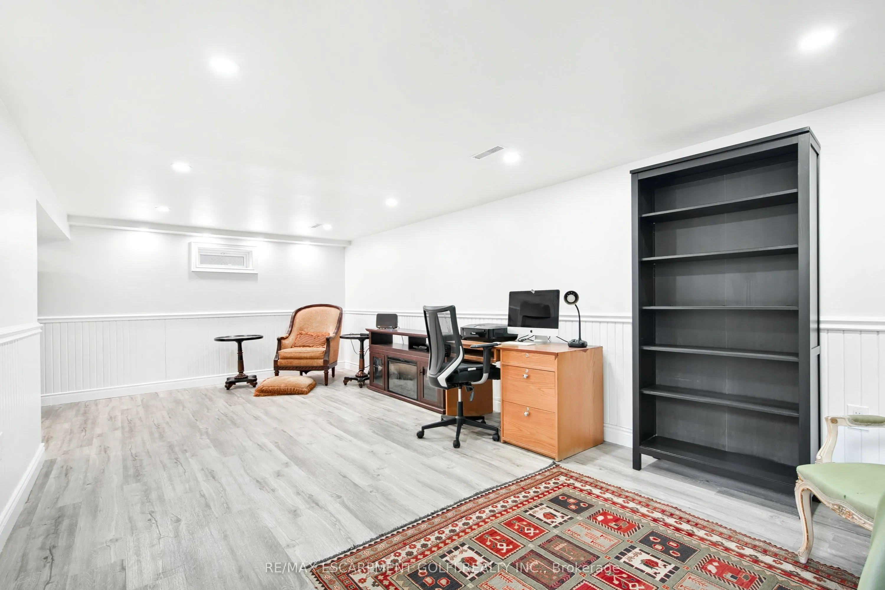 3202 Centennial Drive