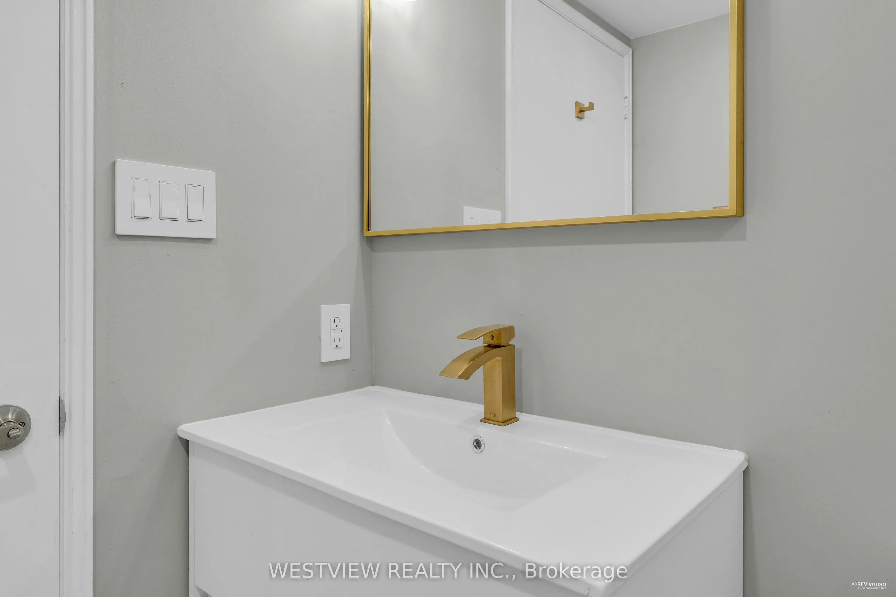 2269 Lake Shore Boulevard W, #1002