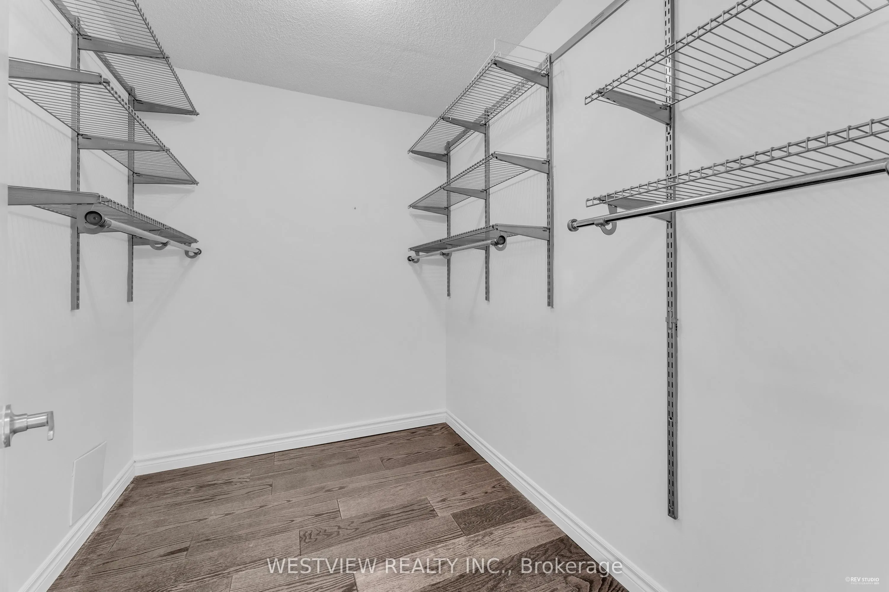 2269 Lake Shore Boulevard W, #1002