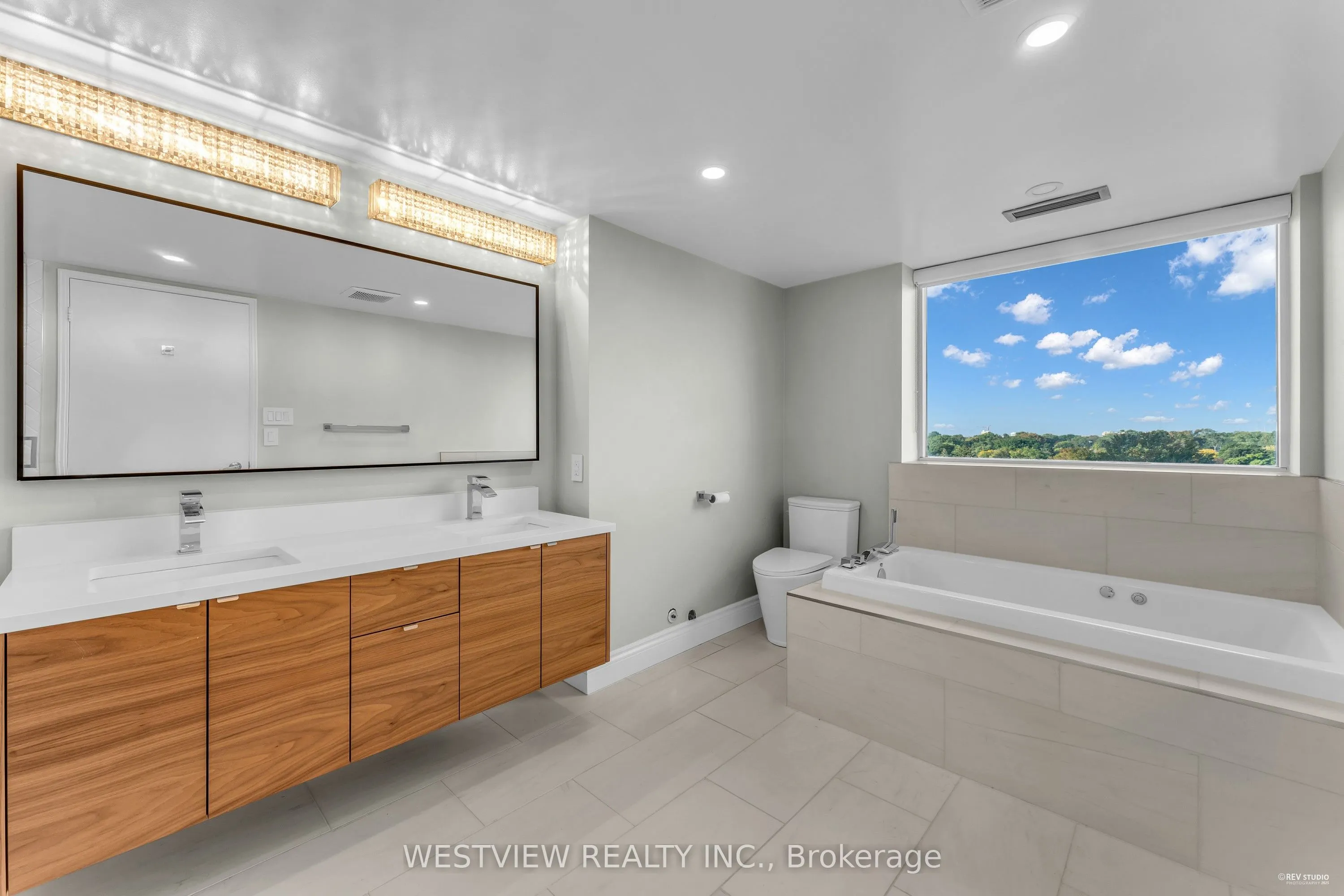 2269 Lake Shore Boulevard W, #1002