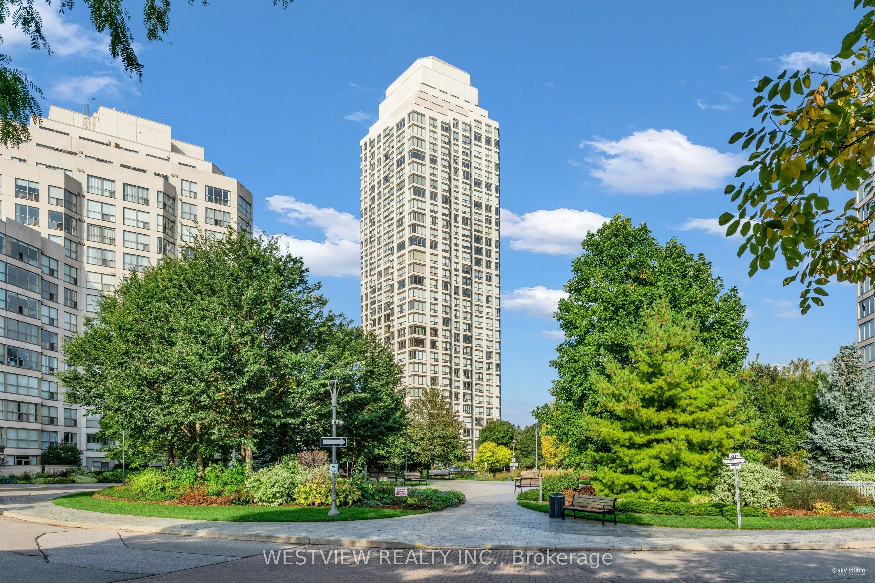 2269 Lake Shore Boulevard W, #1002
