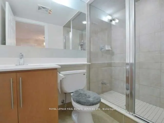 310 Burnhamthorpe Road W, #3001
