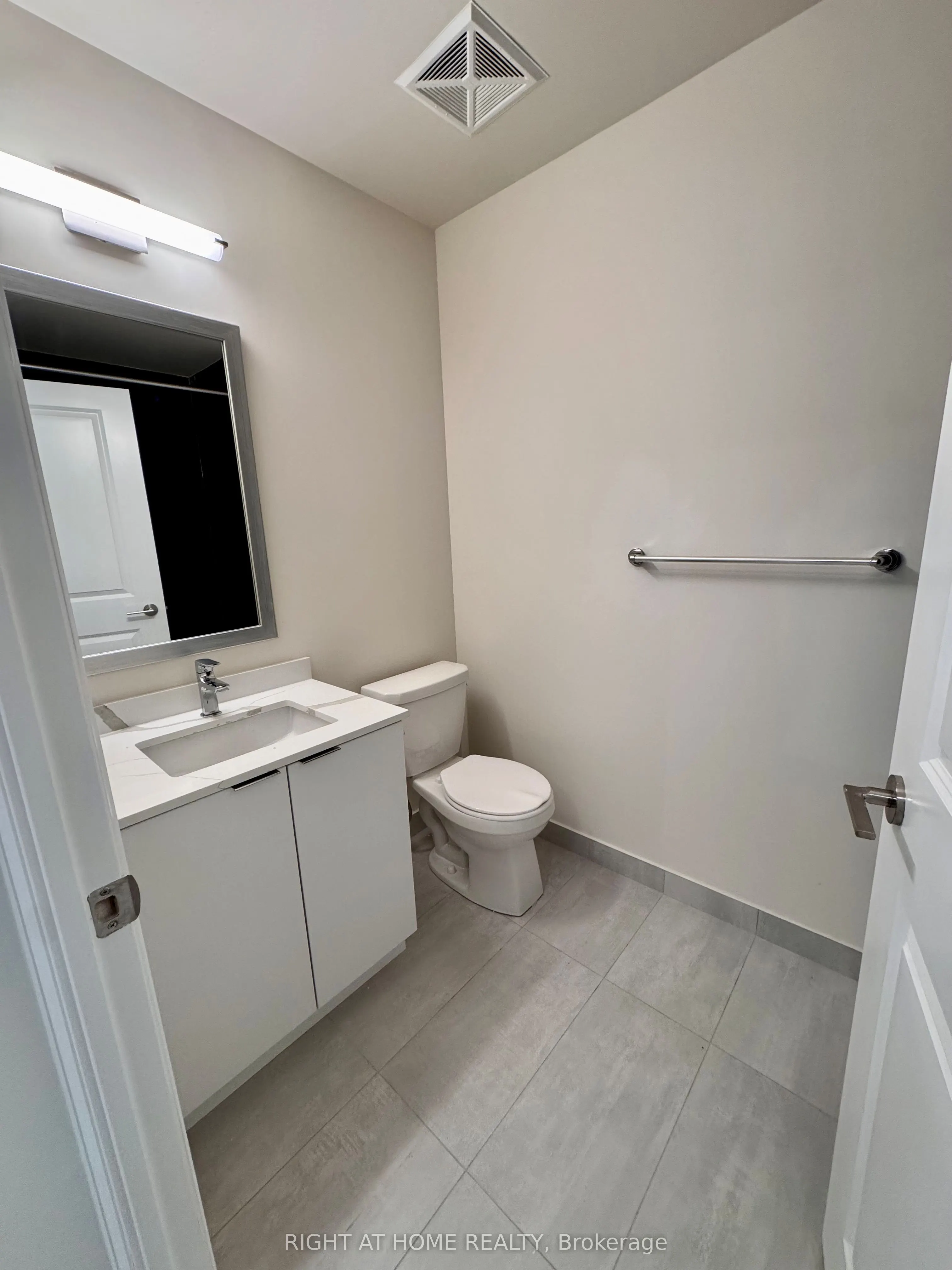 15 Watergarden Drive, #324