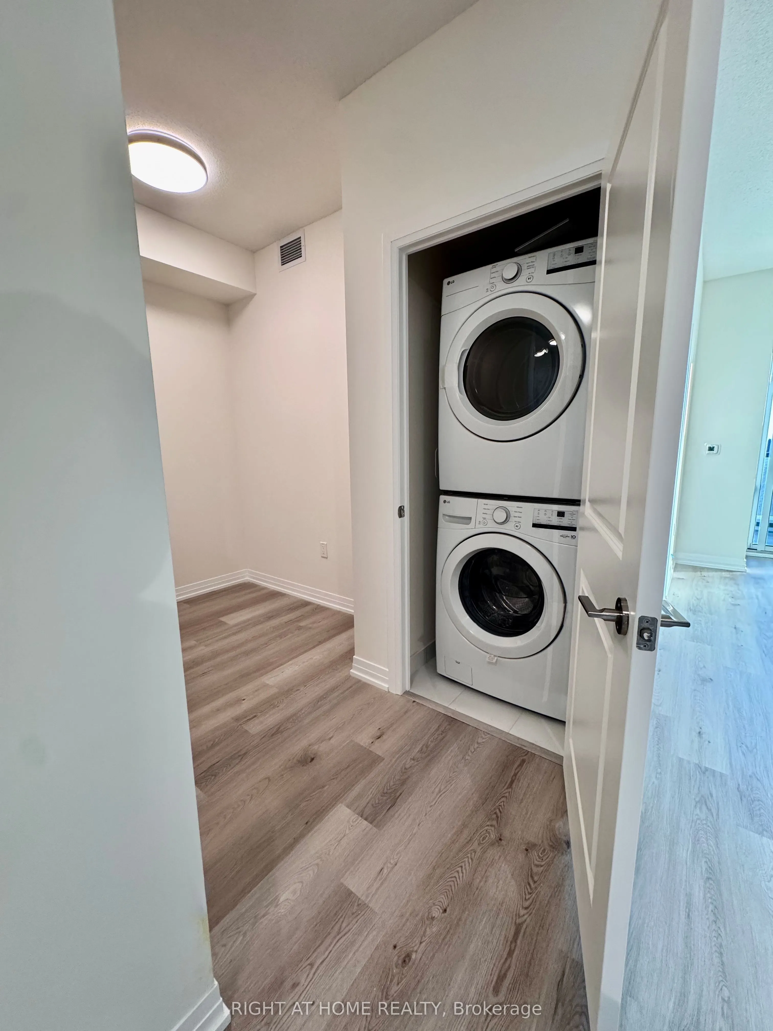 15 Watergarden Drive, #324