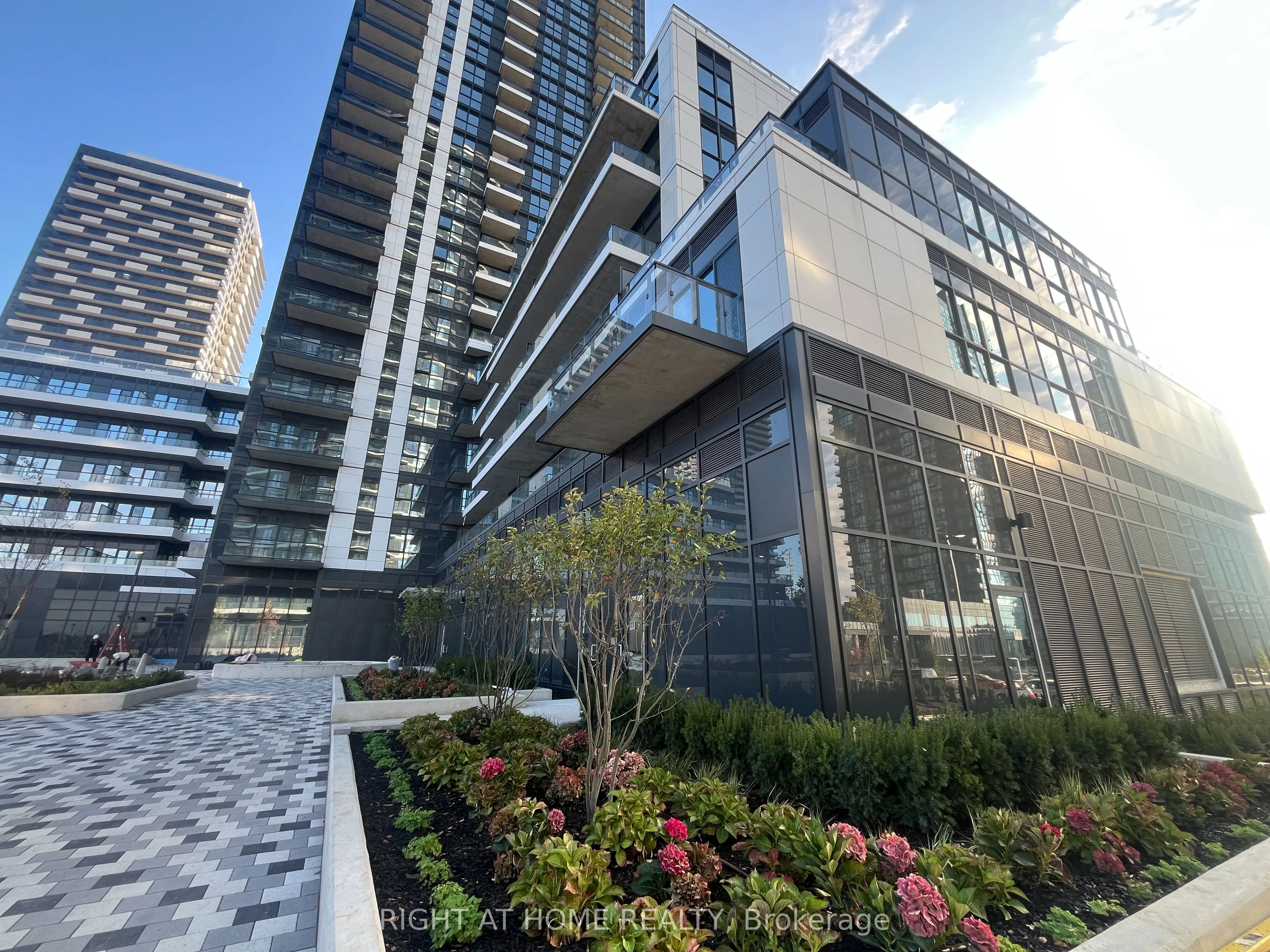 15 Watergarden Drive, #324