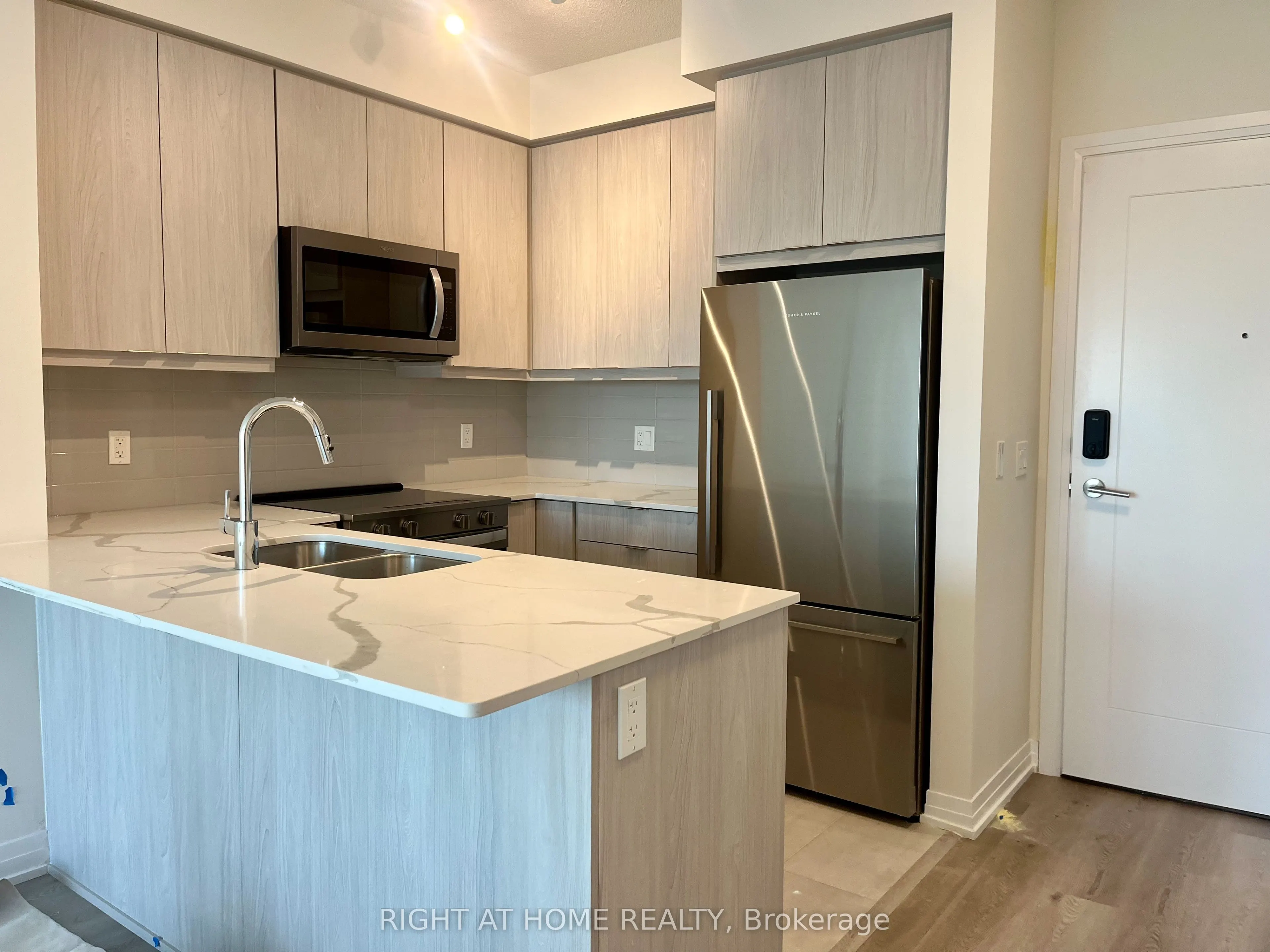 15 Watergarden Drive, #324