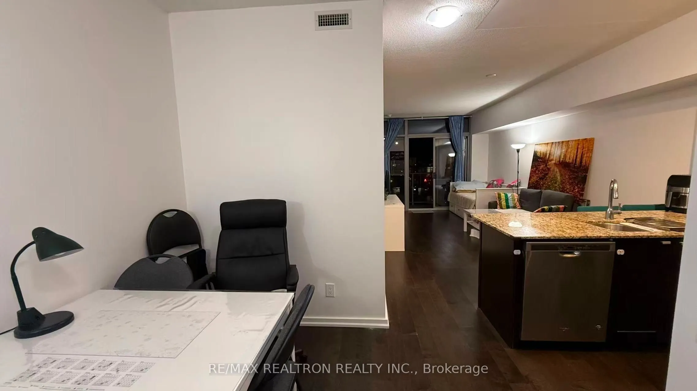105 The Queensway Avenue, #2701