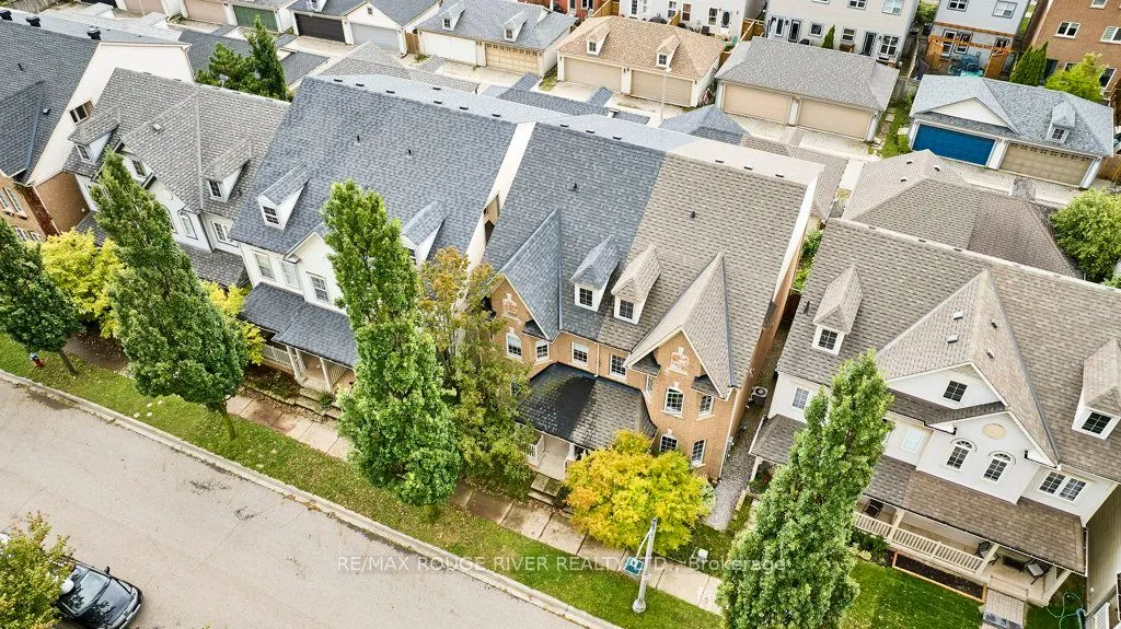 104 Roxton Road