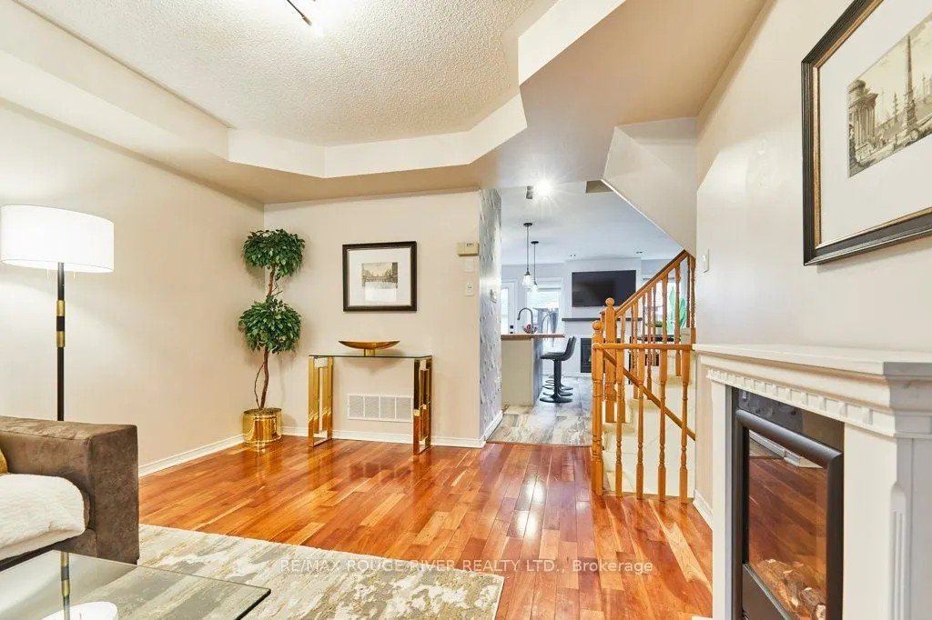 104 Roxton Road
