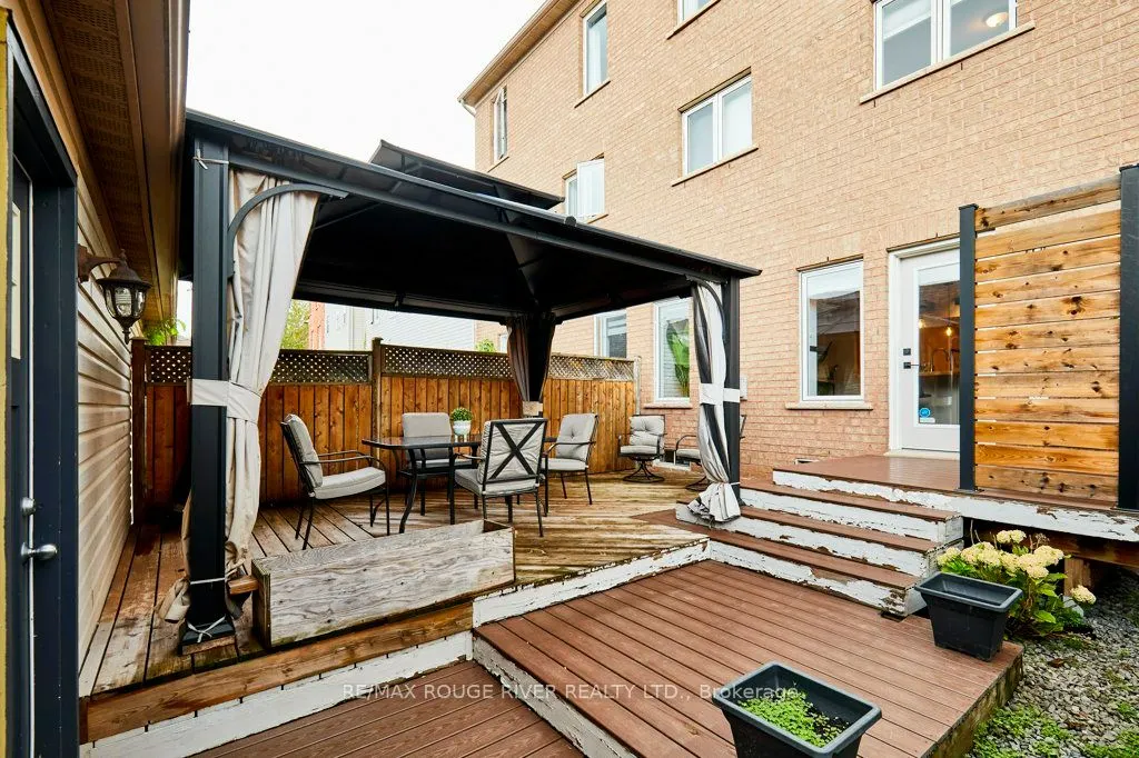 104 Roxton Road