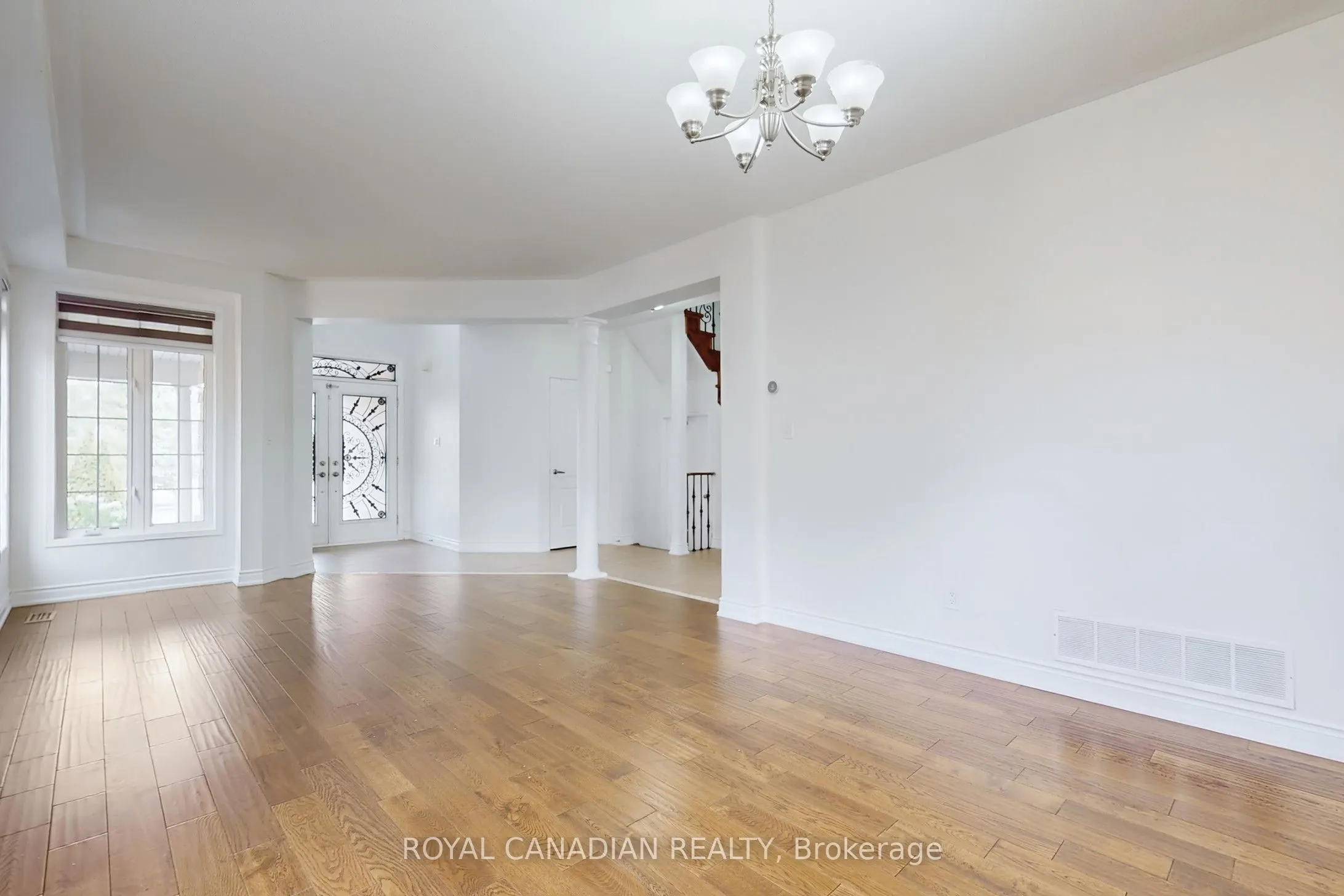 5116 Churchill Meadows Boulevard W, #Upper