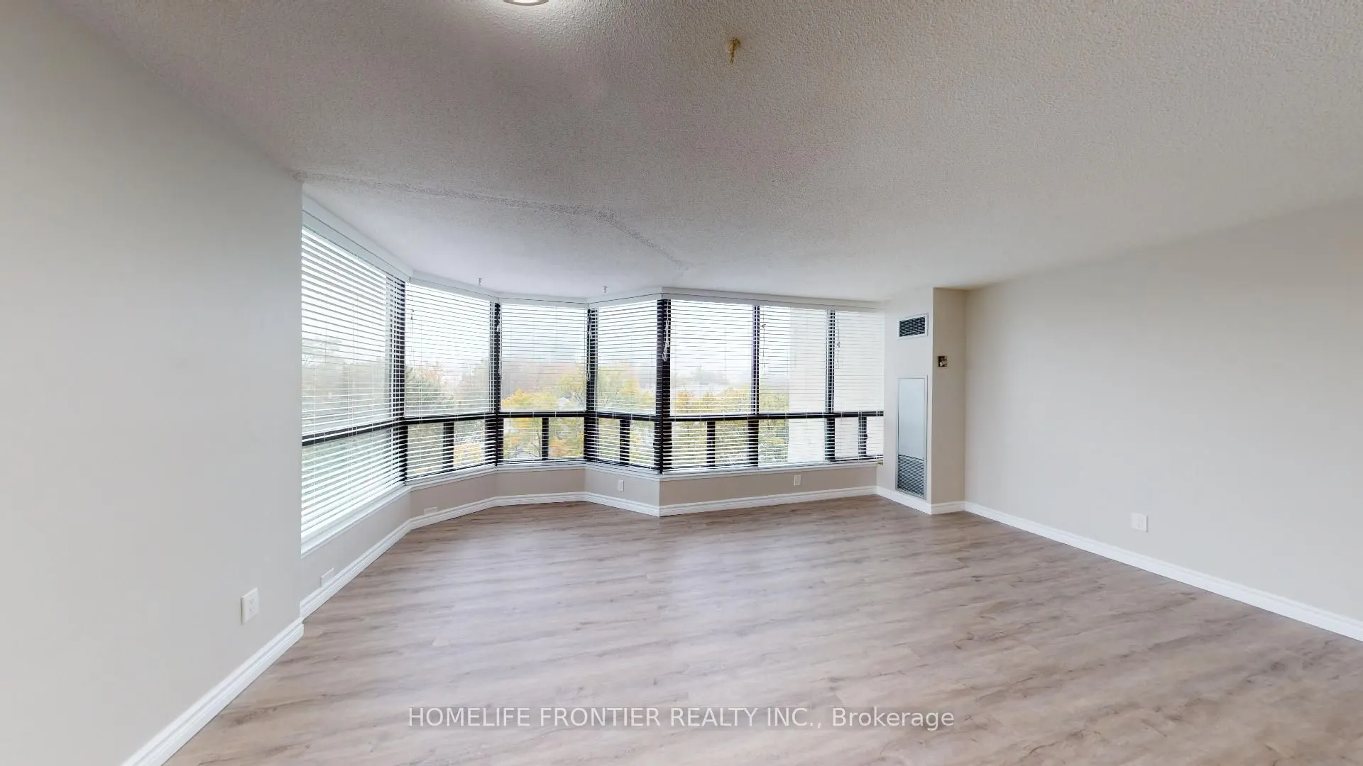 200 Robert Speck Parkway, #605