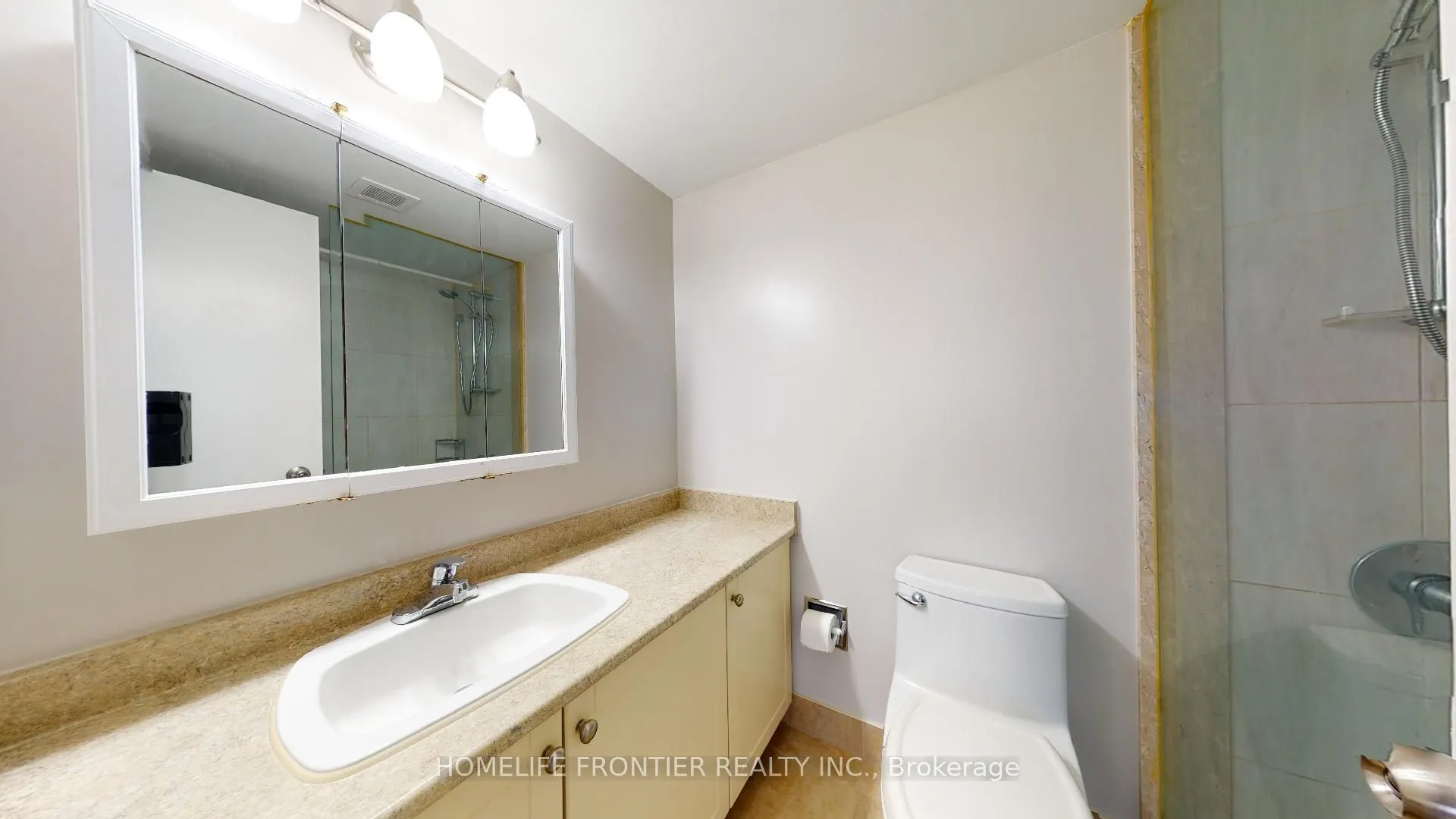 200 Robert Speck Parkway, #605
