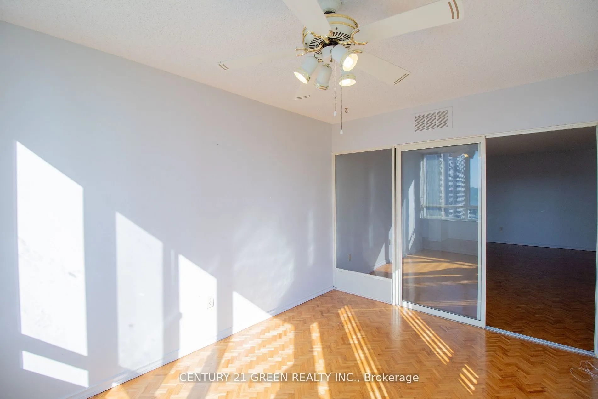 5 Lisa Street, #706