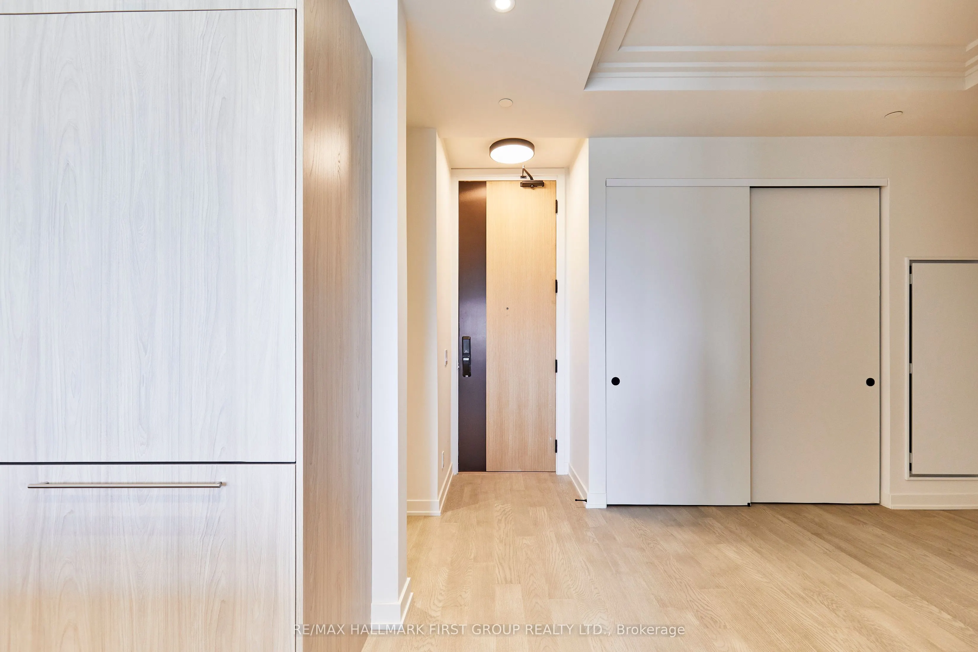 123 Maurice Drive, #407