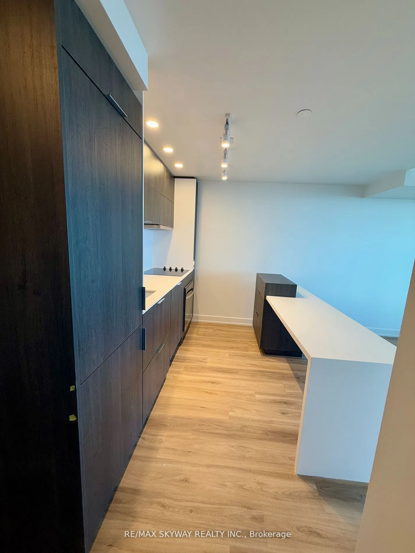 370 Martha Street, #505