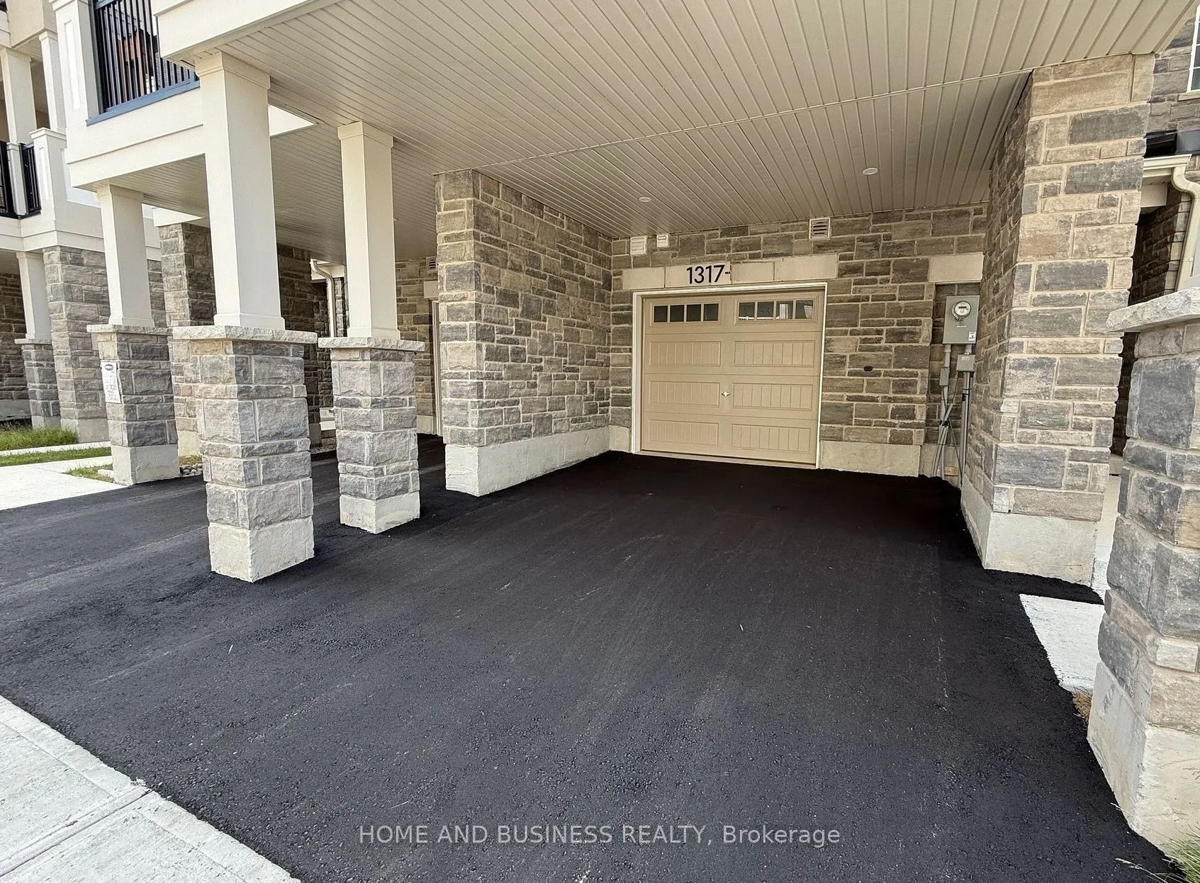 1317 Leriche Way, #43