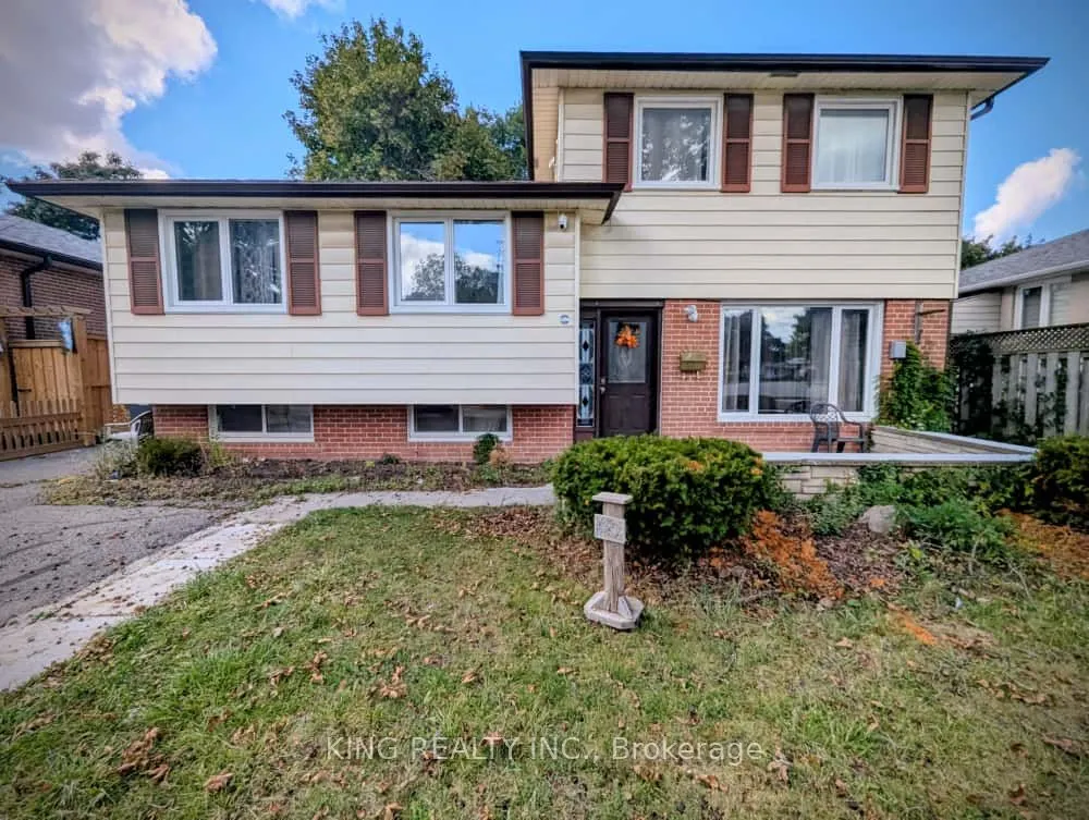 30 Parkway Avenue