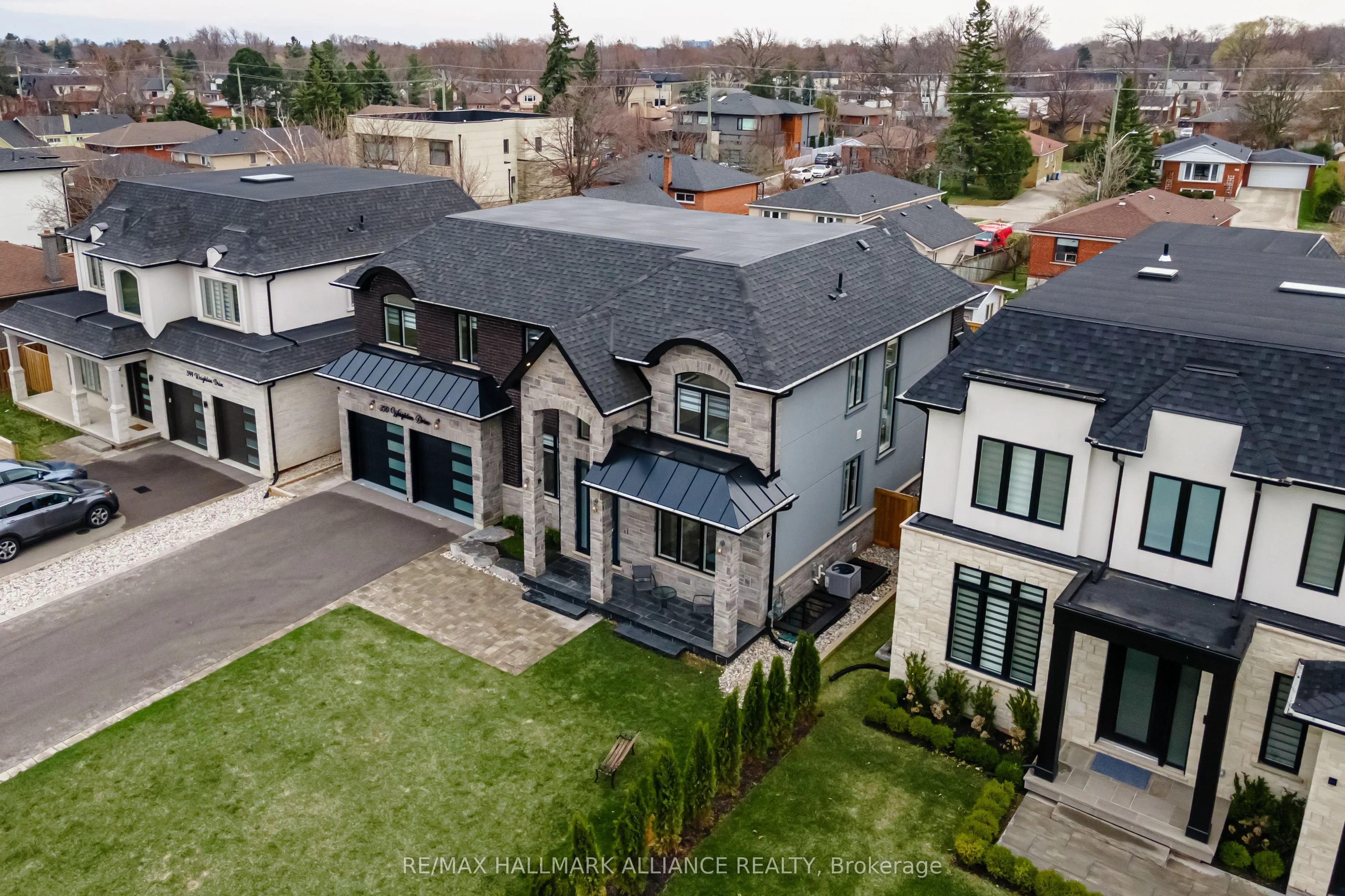 350 Weighton Drive