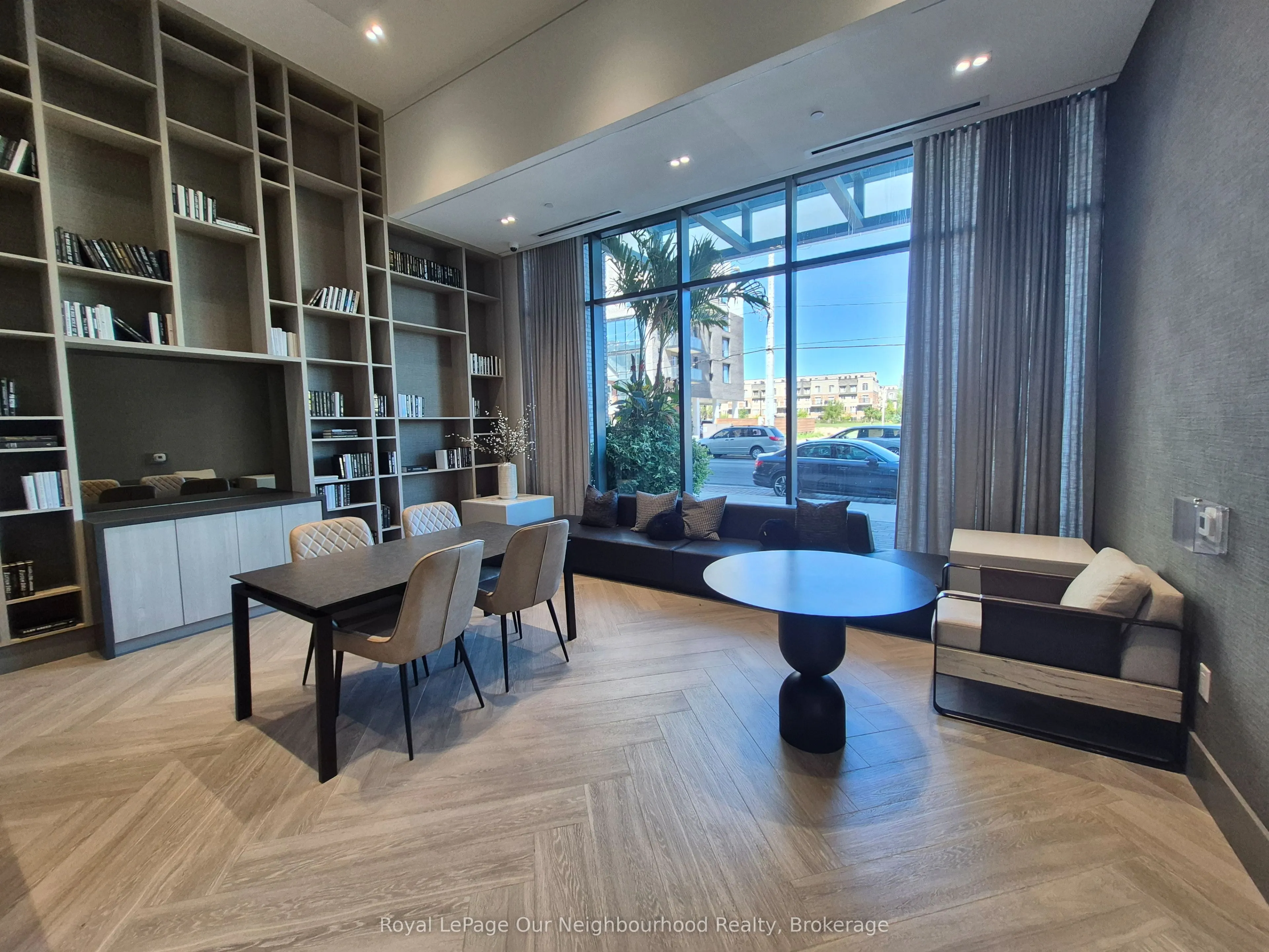 2450 Old Bronte Road, #231