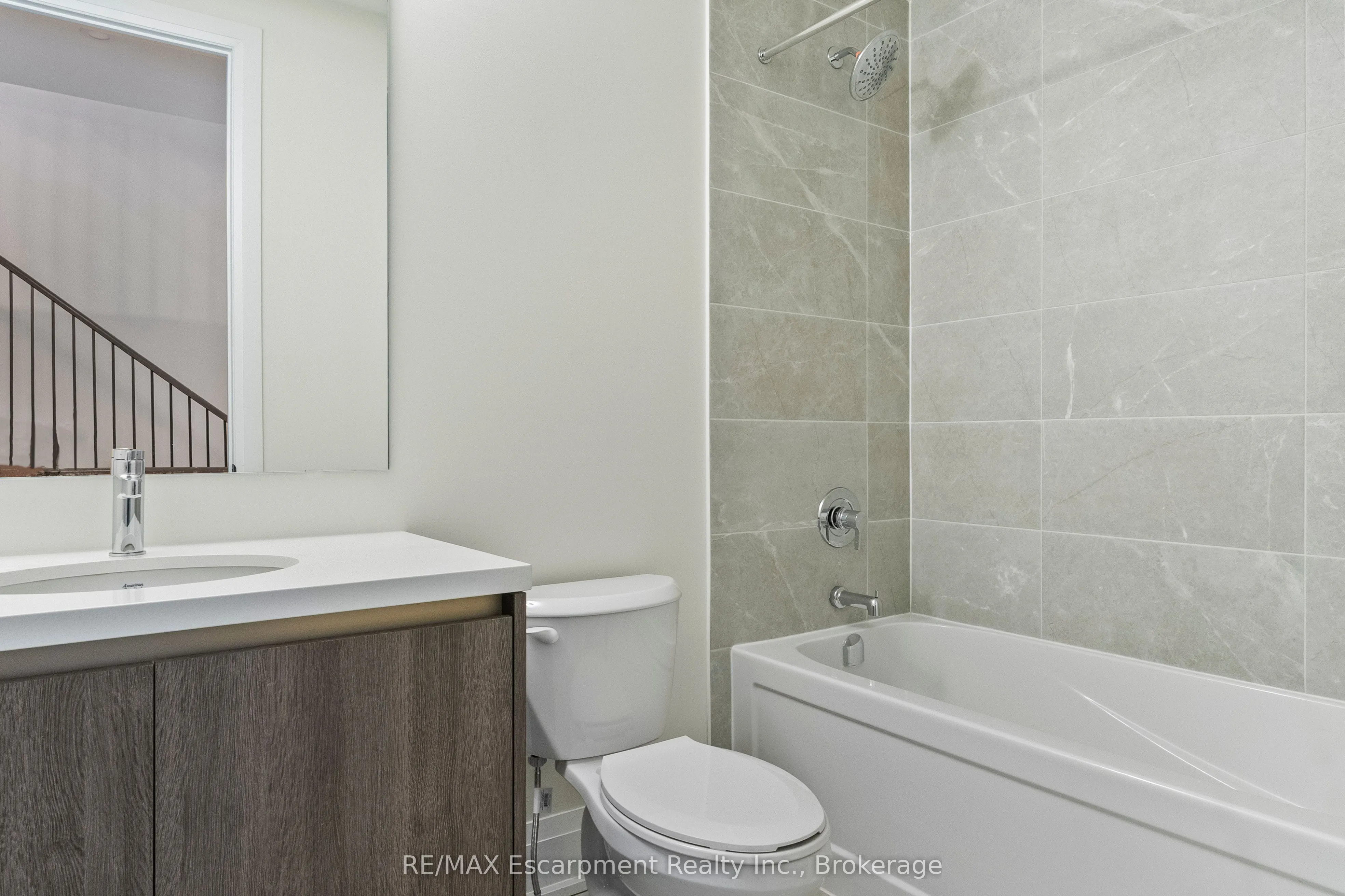 138 EAST Street, #2