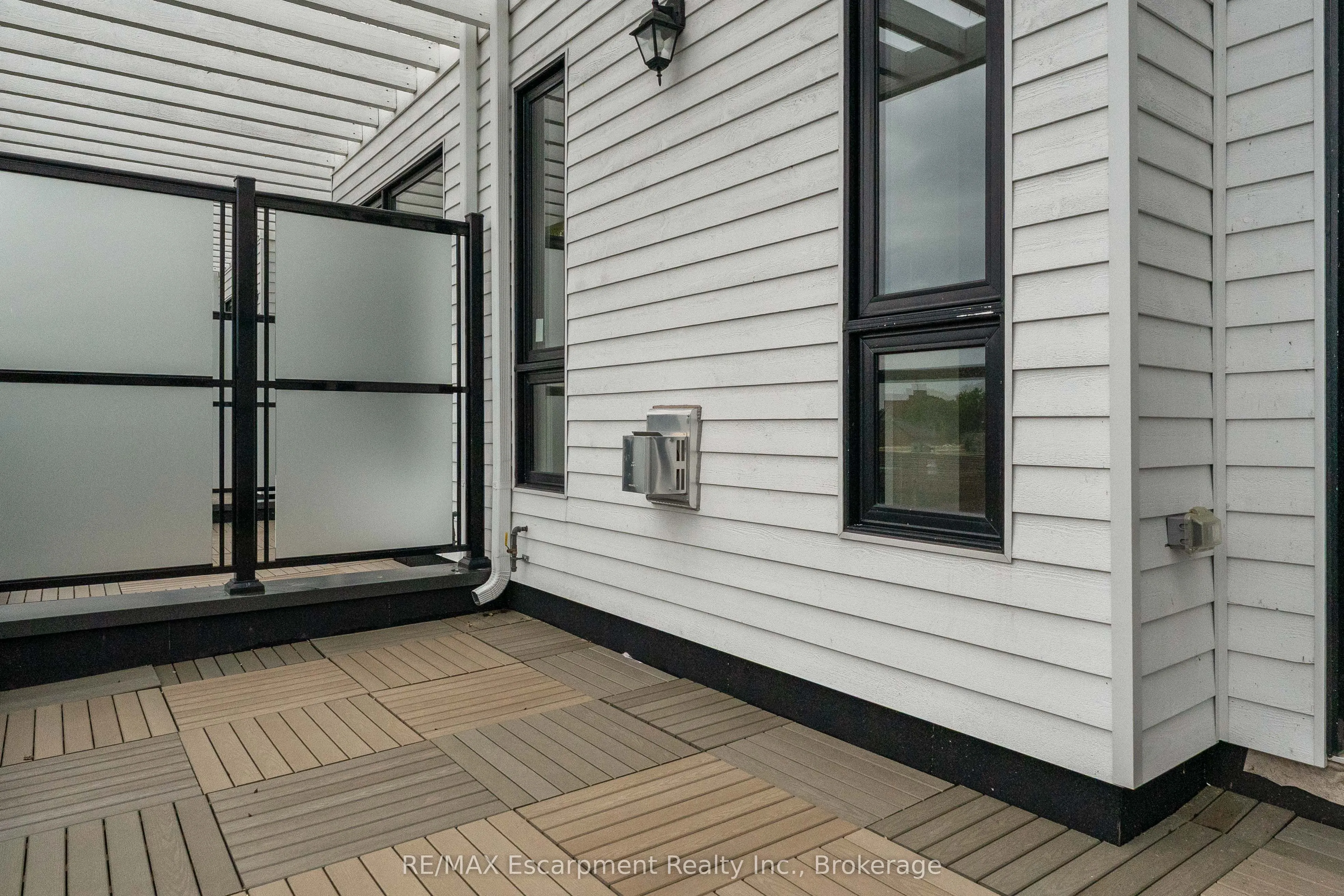 138 EAST Street, #2