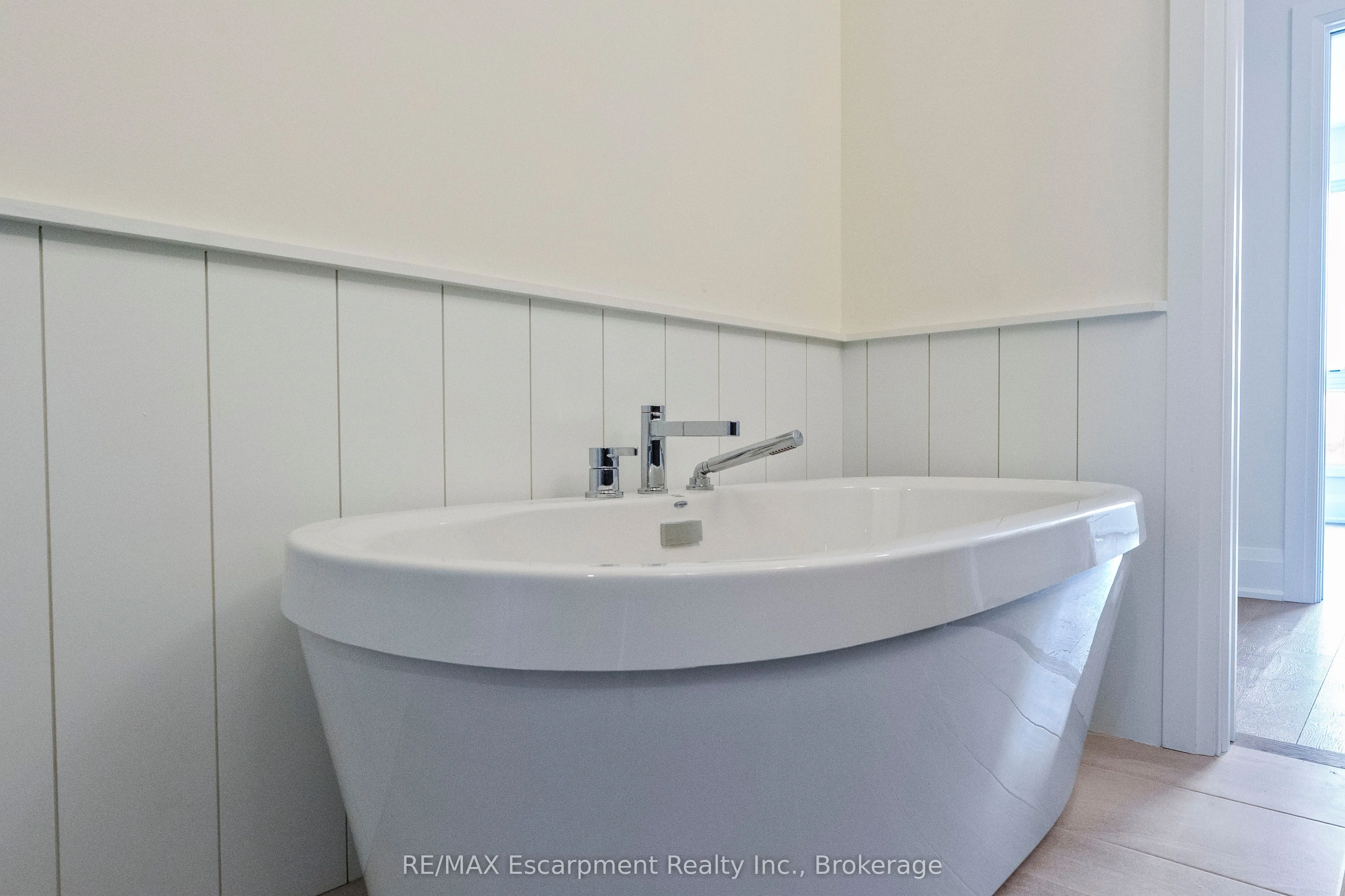 138 EAST Street, #2