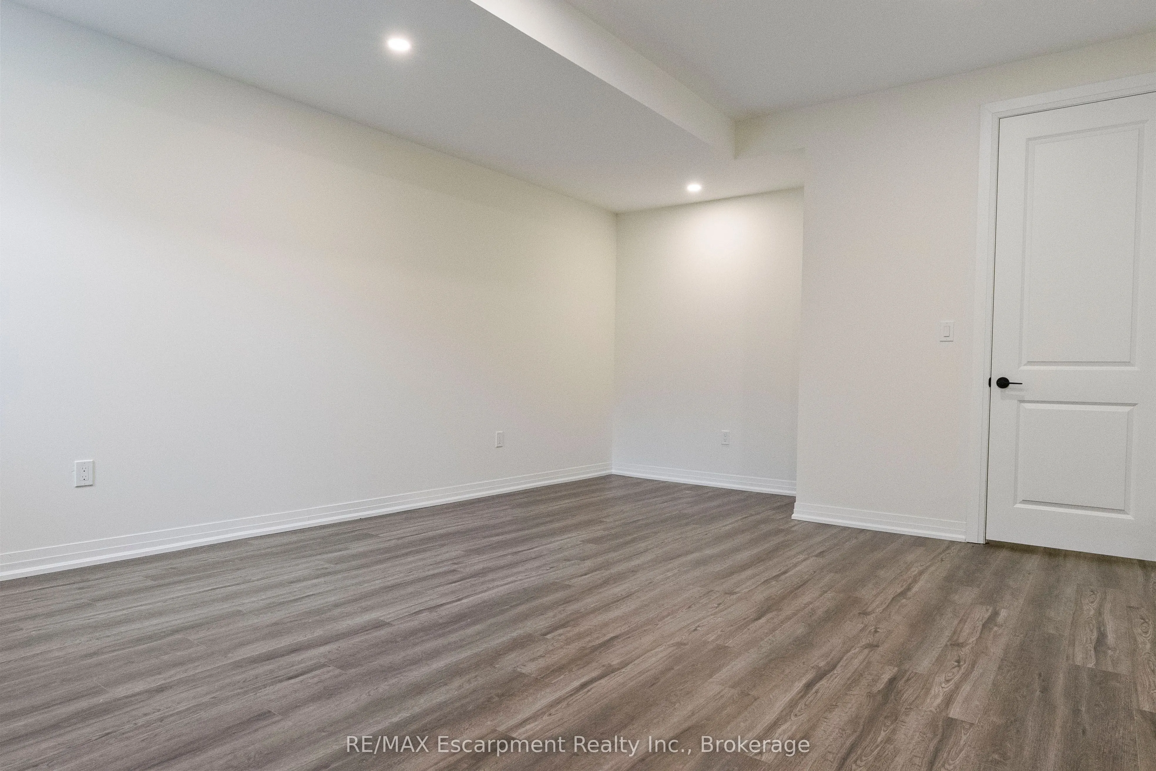 138 EAST Street, #2