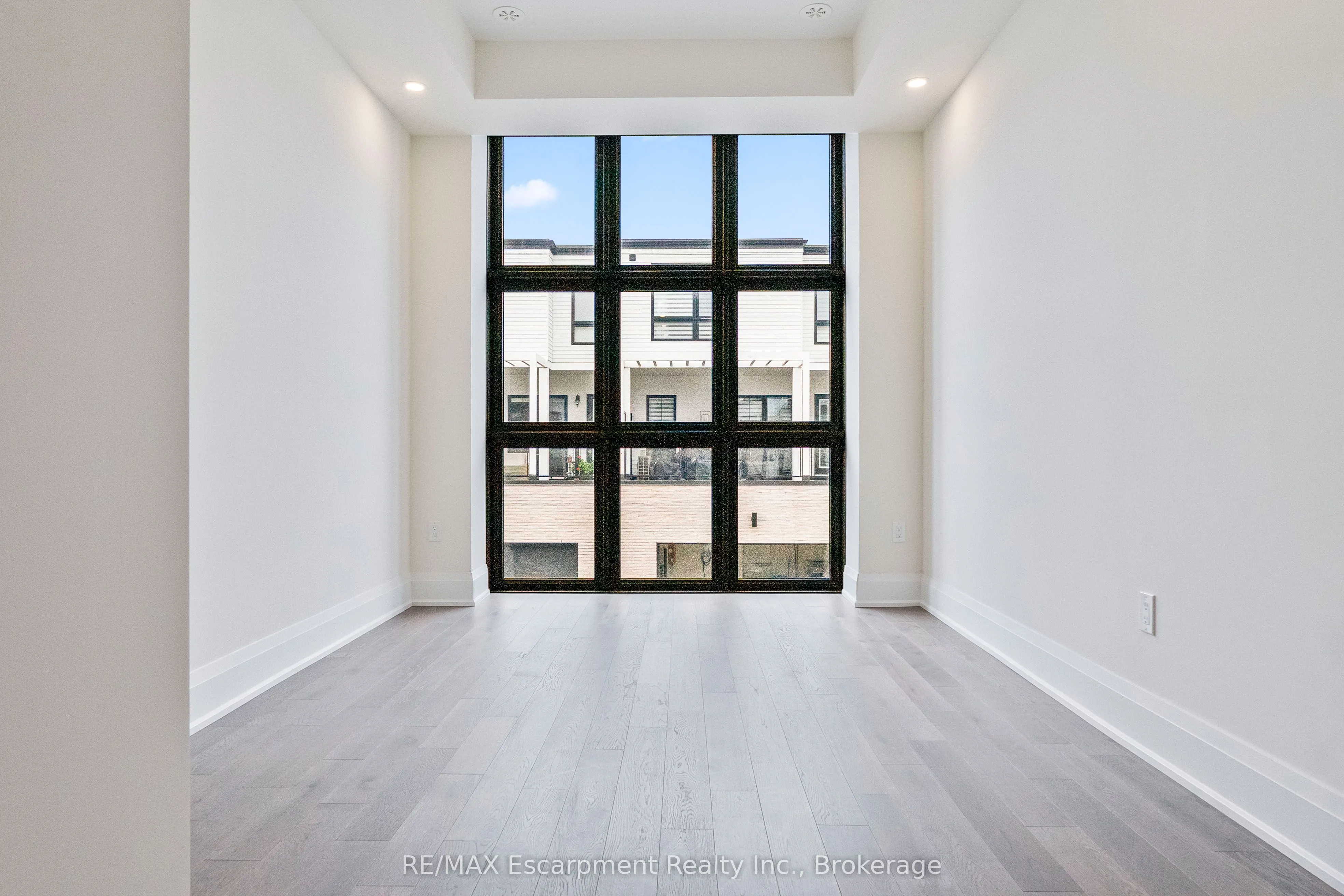 138 EAST Street, #2