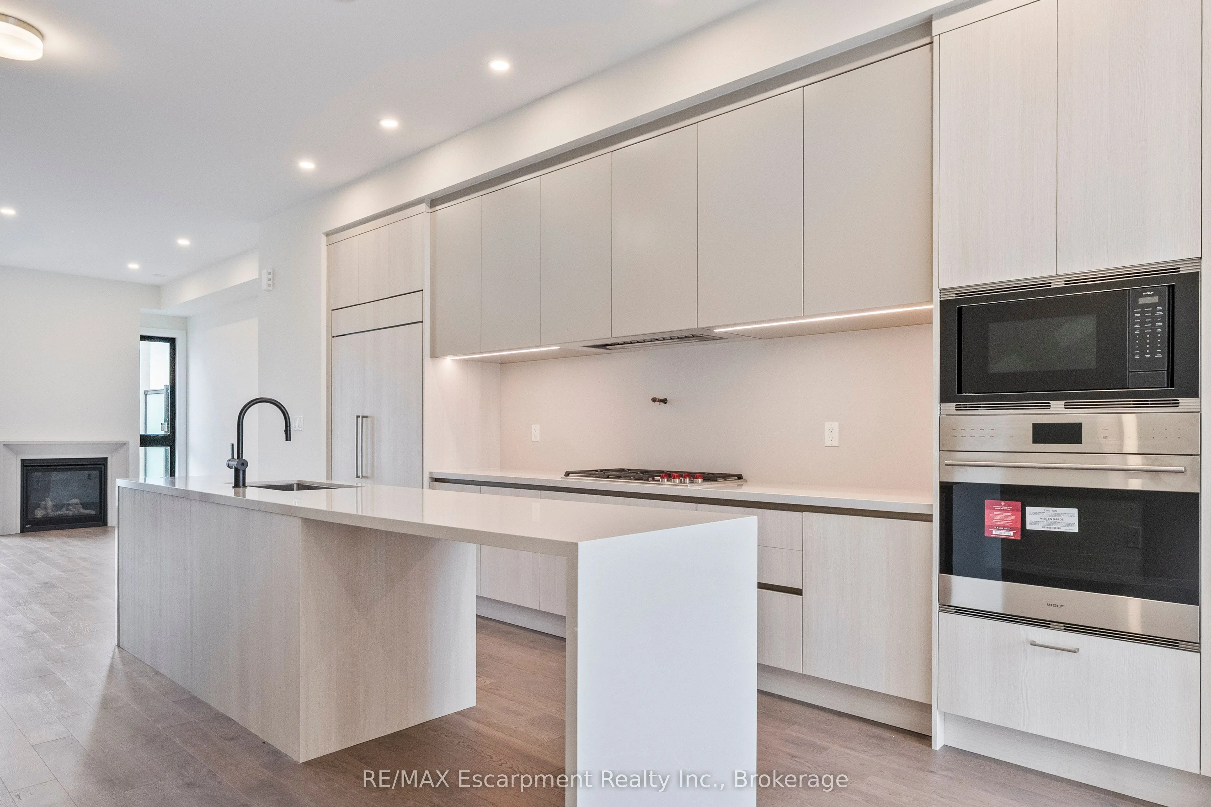 138 EAST Street, #2
