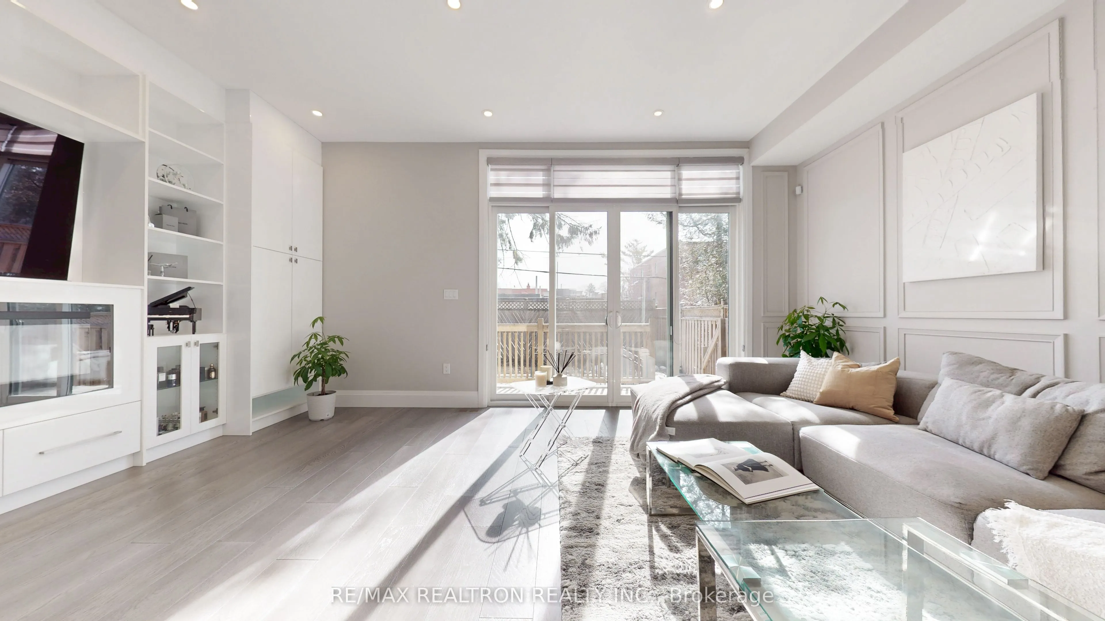 Unit25A Tecumseth Avenue