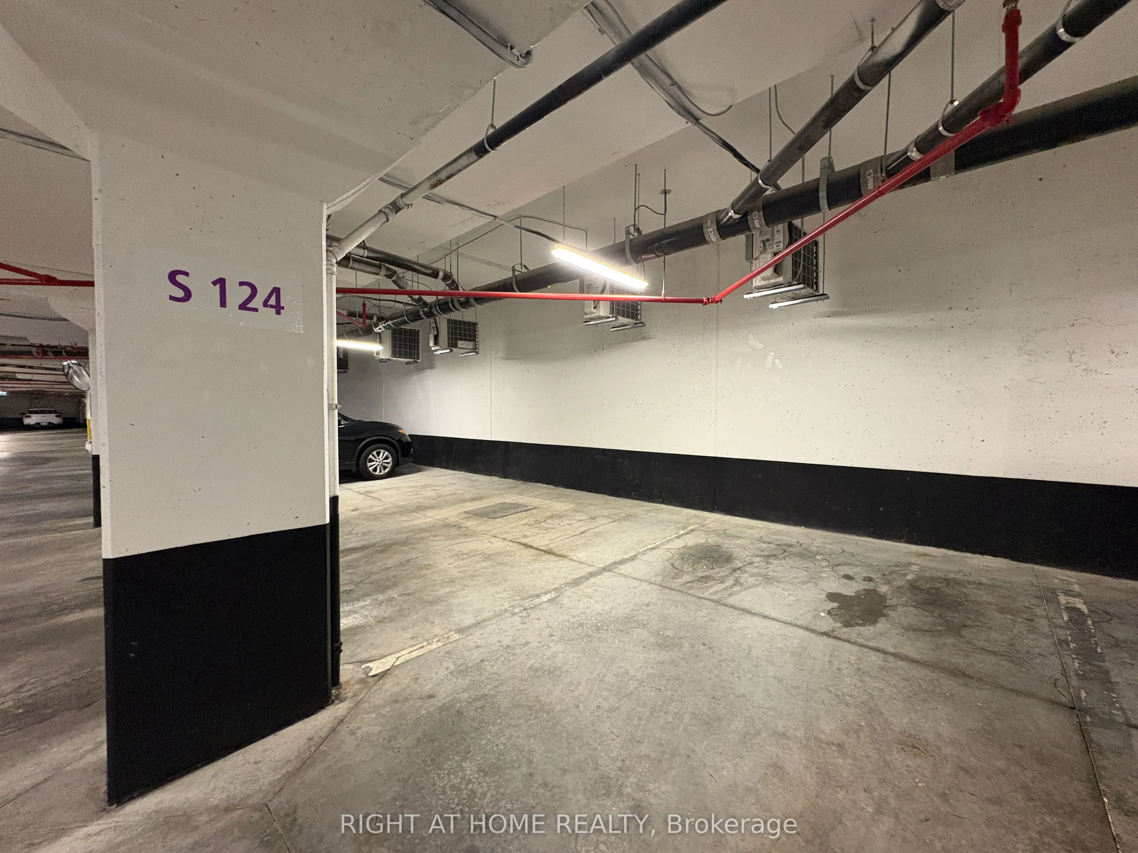 1085 Douglas McCurdy Common, #211