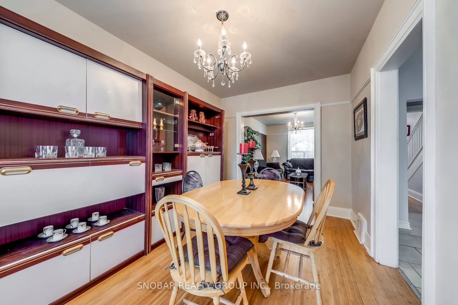 593 Royal York Road