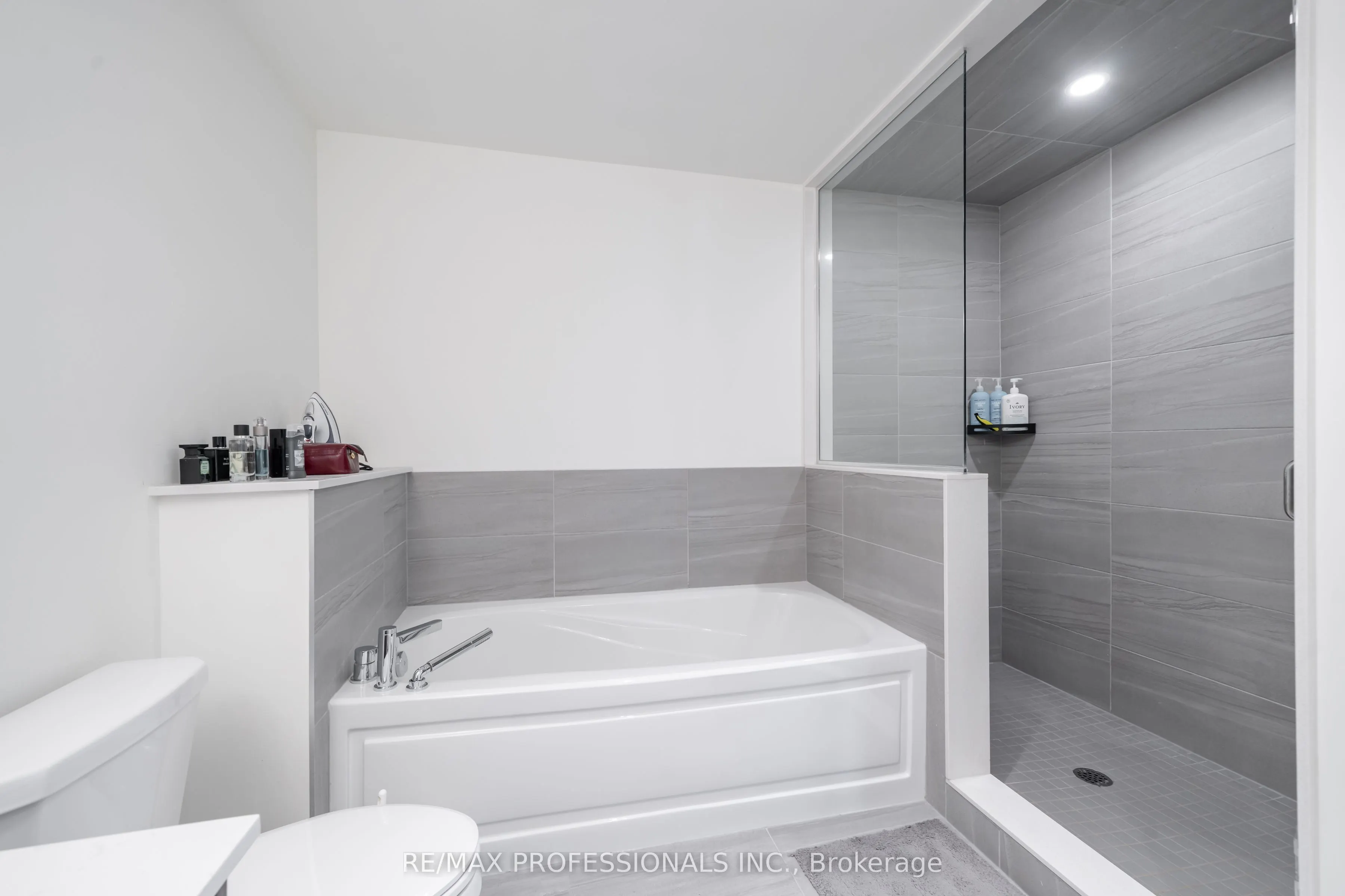 95 Brookfield Road, #2