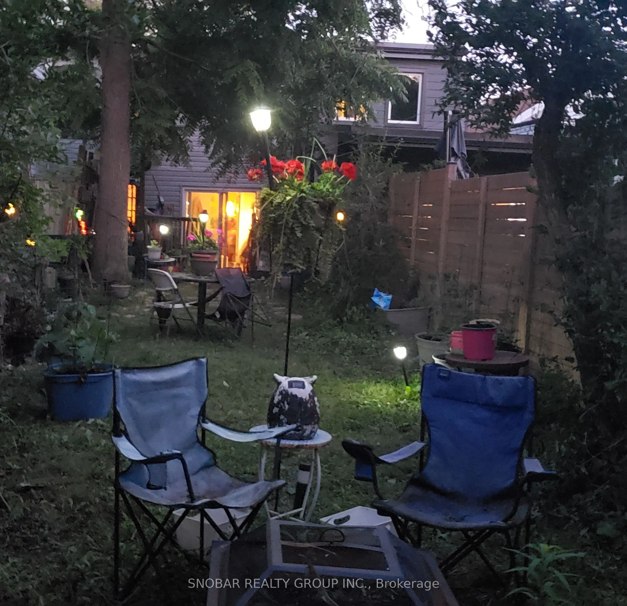 60 Vanevery Street