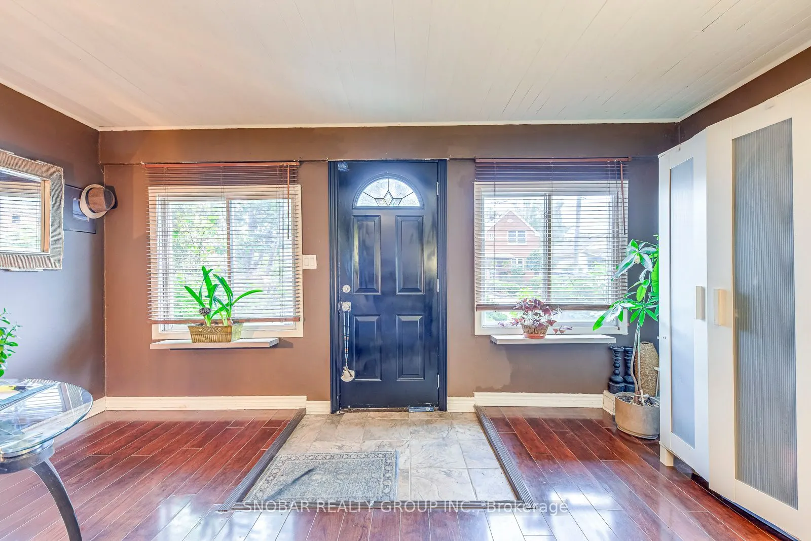 60 Vanevery Street