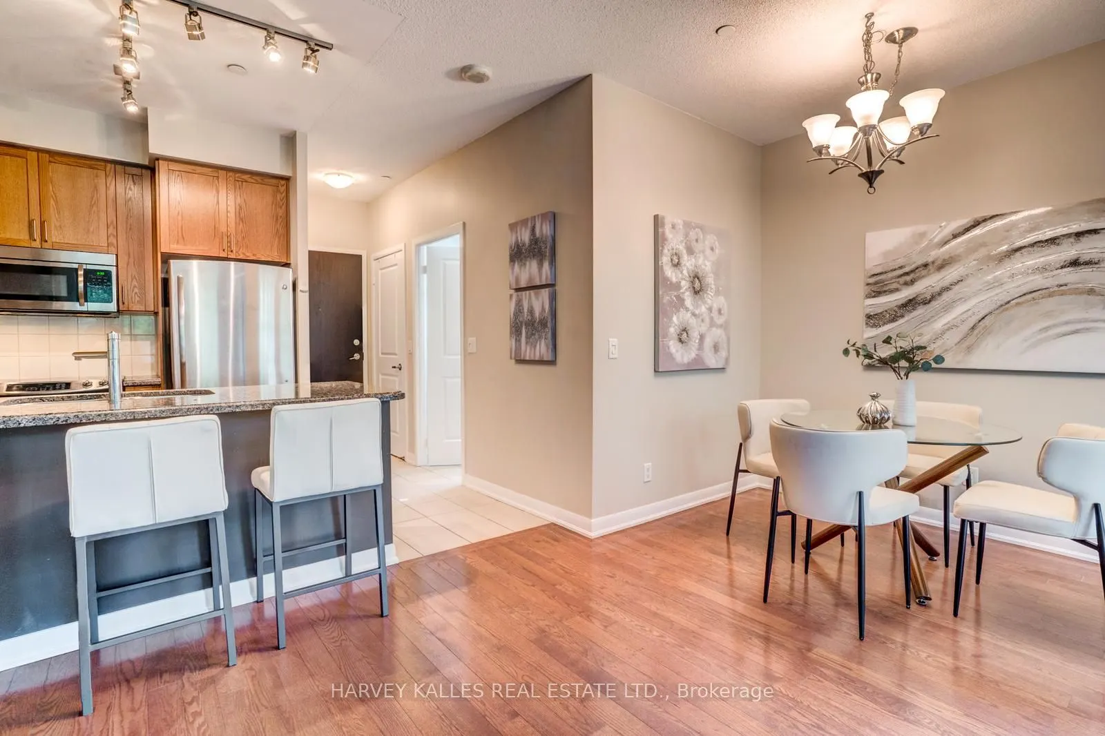 215 Sherway Gardens Road, #109