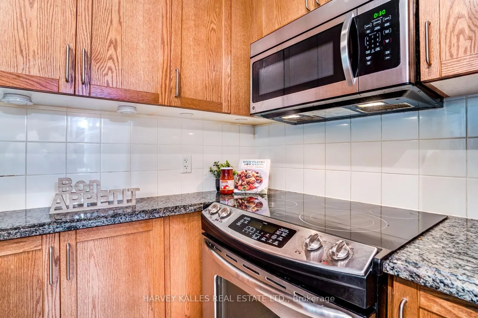 215 Sherway Gardens Road, #109