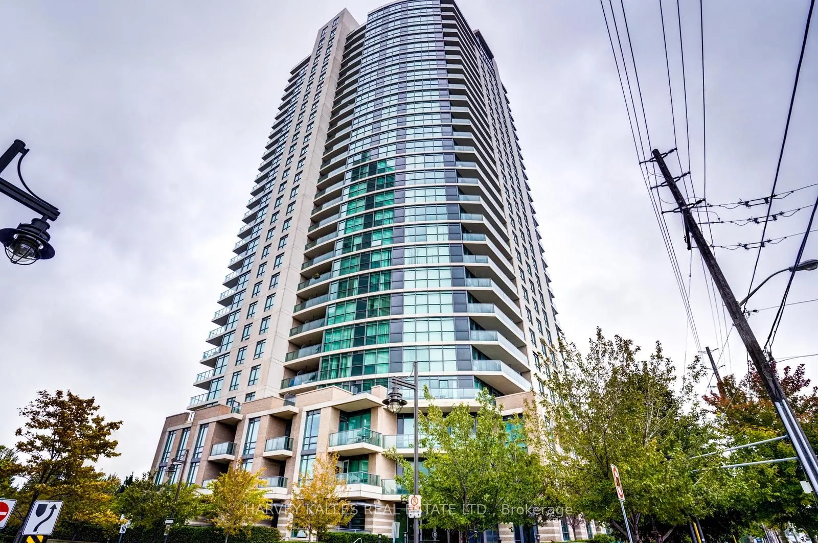 215 Sherway Gardens Road, #109