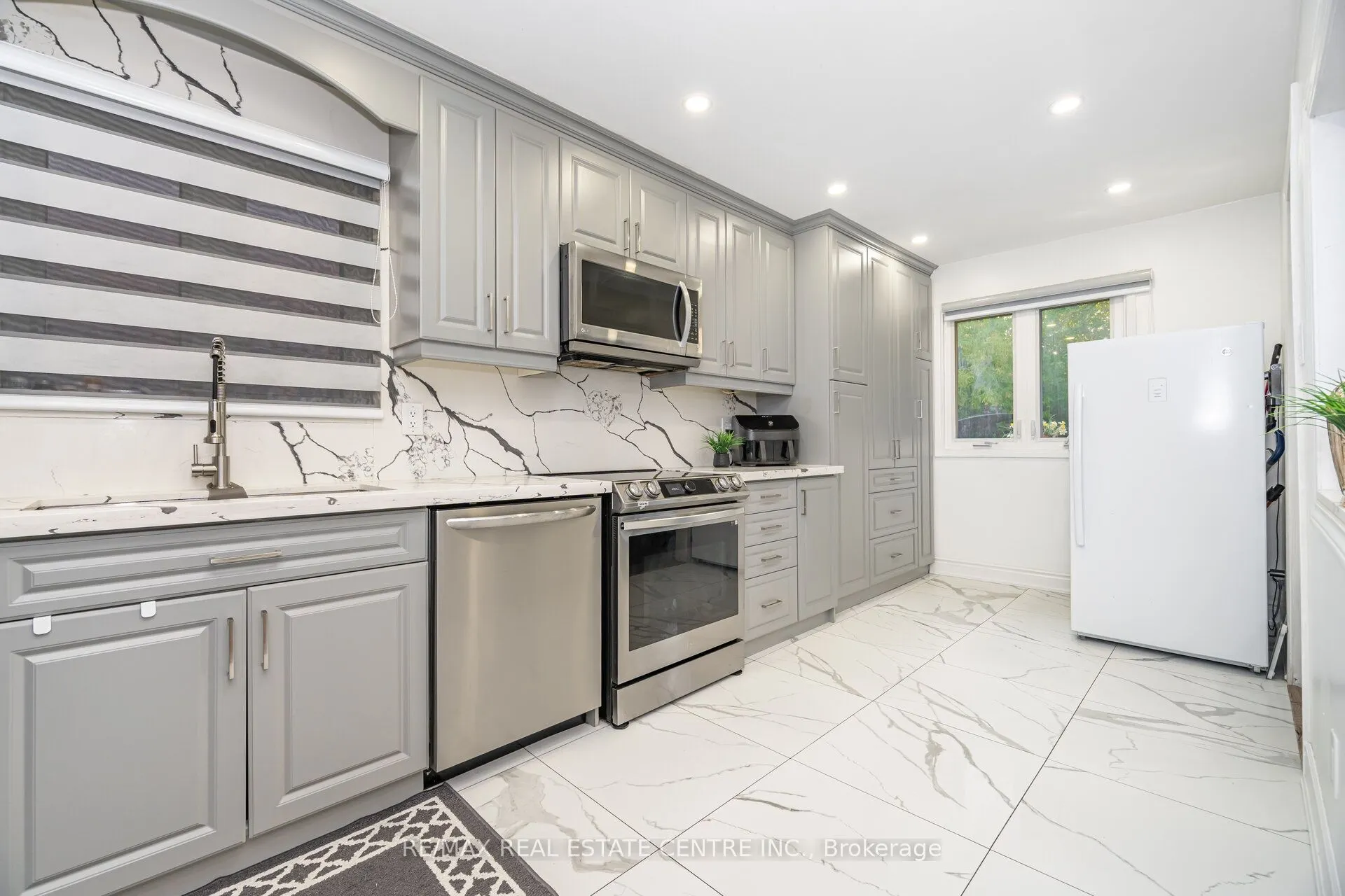 44 Abelard Avenue
